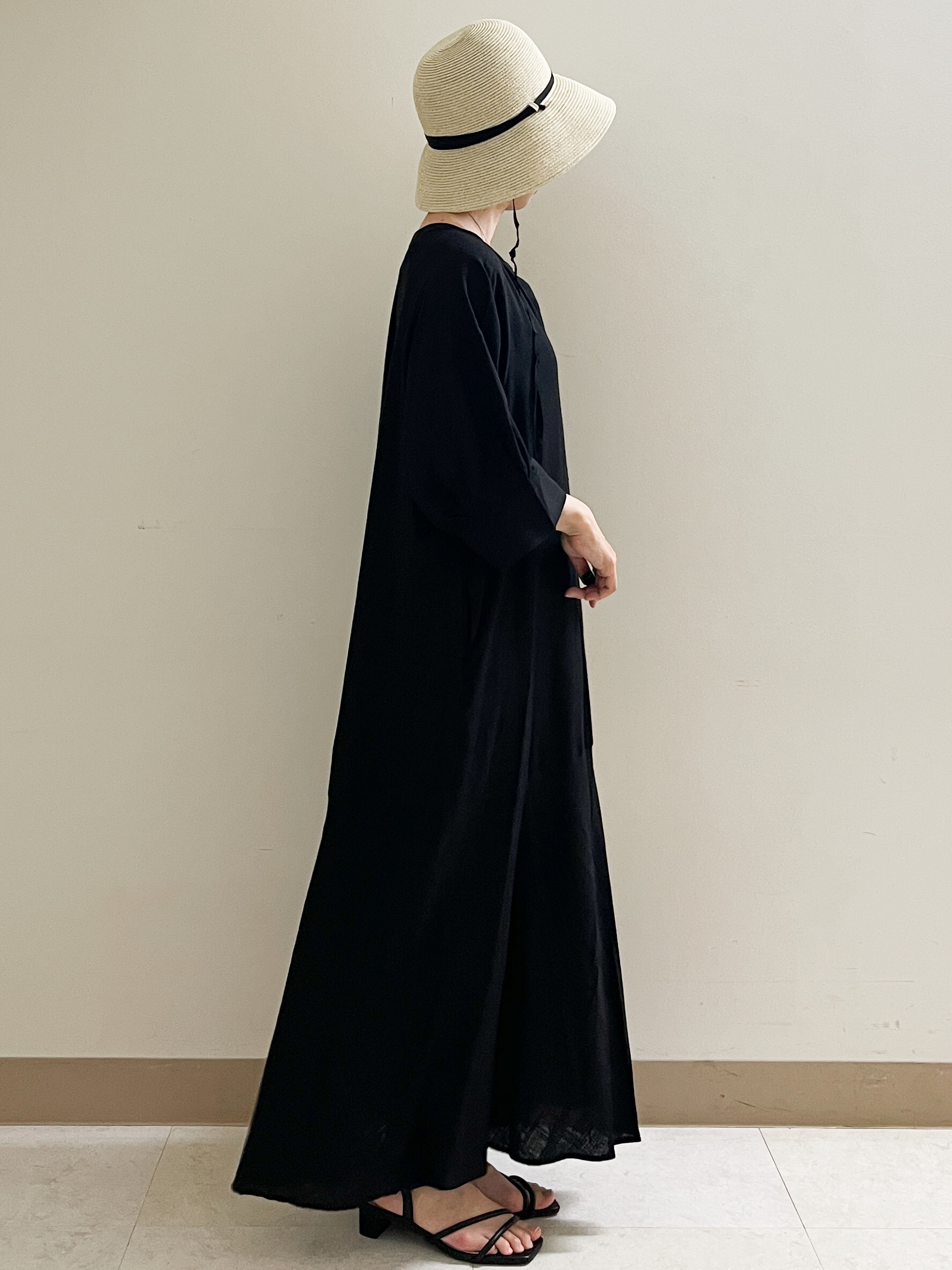 あかねさんの「OPAQUE.CLIP｜キーネックロングワンピース【洗える】」を使ったコーディネート