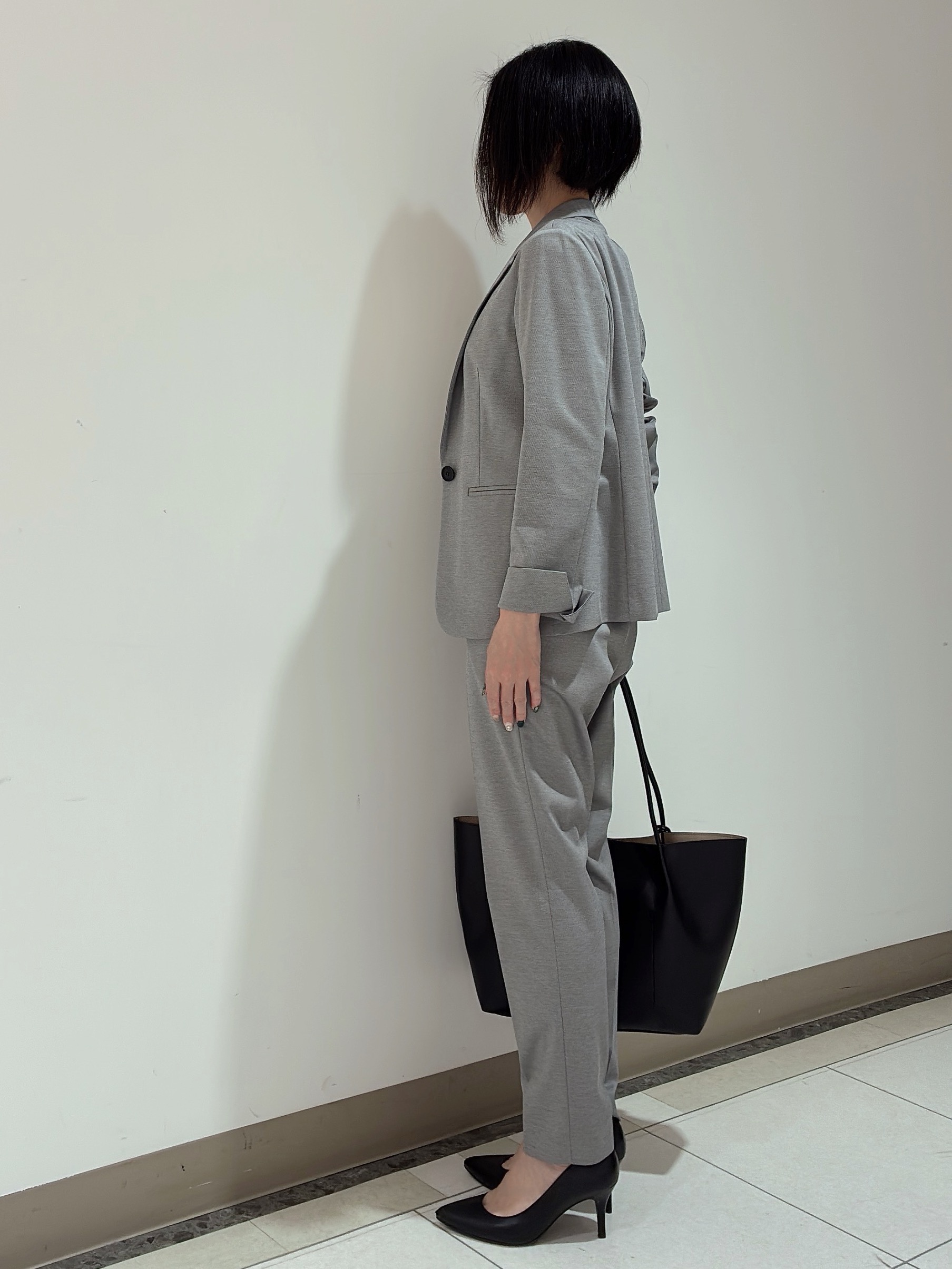 環さんの「UNTITLED｜【UV/接触冷感/スーツ】ジャージテーラードジャケット」を使ったコーディネート