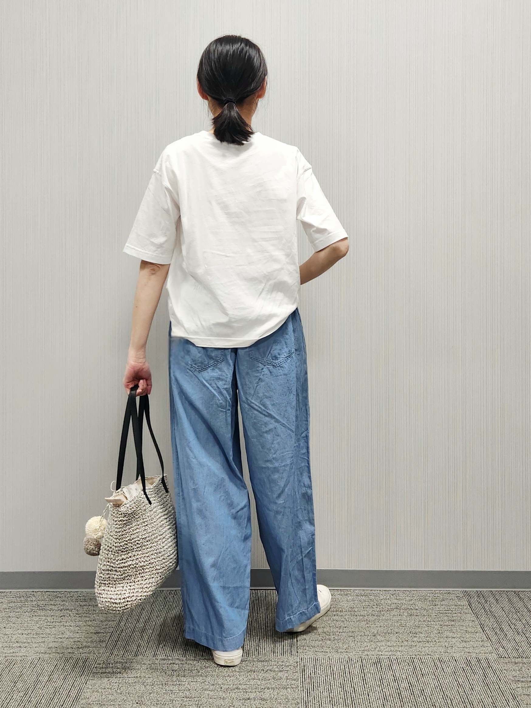 naraさんの「Dessin｜【洗える】オーガニックコットンロゴTシャツ」を使ったコーディネート