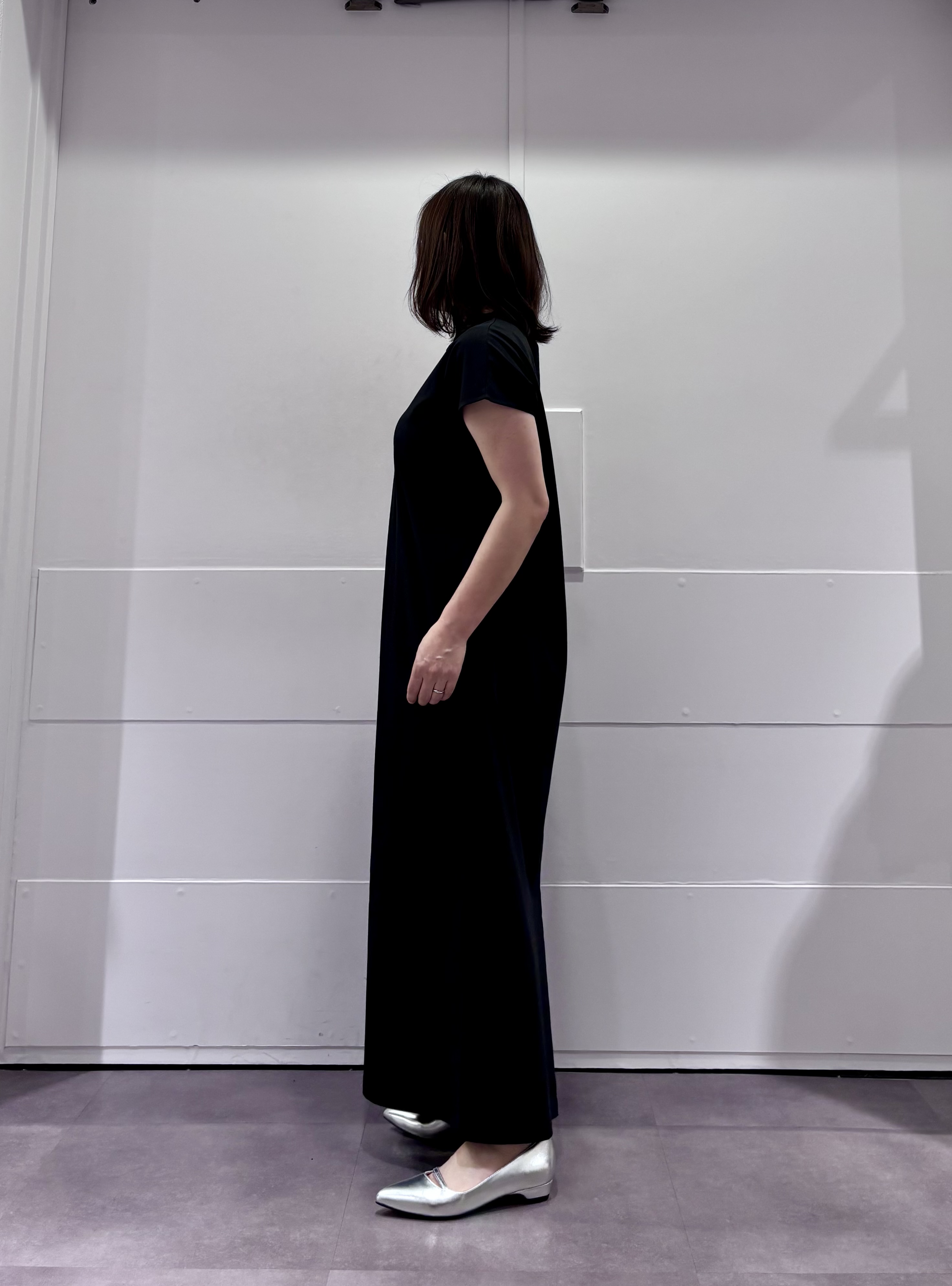 TOKOさんの「UNTITLED｜【接触冷感/UVカット/遮熱/抗菌防臭】ライトプレーティングワンピース」を使ったコーディネート