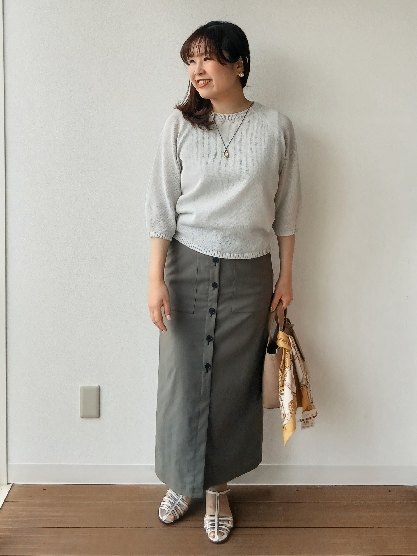 なみきさんの「UNTITLED｜【洗える/ゆったり】クルーネックドライニット」を使ったコーディネート