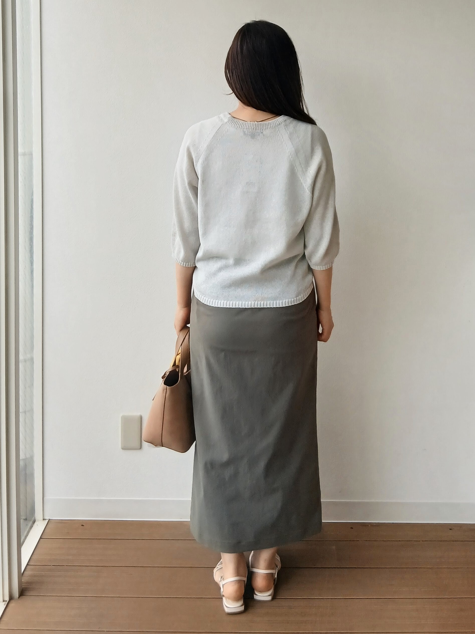 なみきさんの「UNTITLED｜【洗える/ゆったり】クルーネックドライニット」を使ったコーディネート