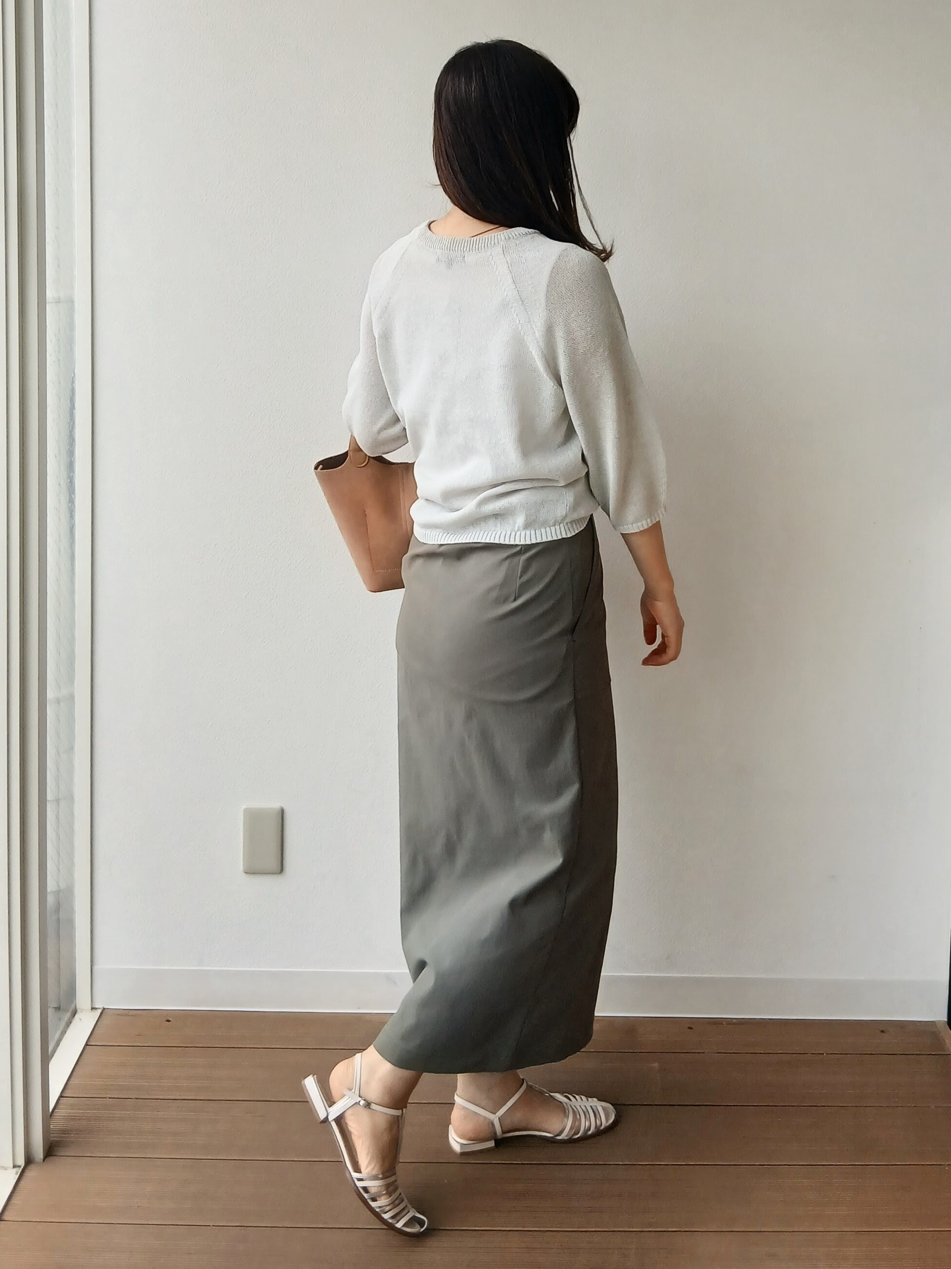 なみきさんの「UNTITLED｜【洗える/ゆったり】クルーネックドライニット」を使ったコーディネート