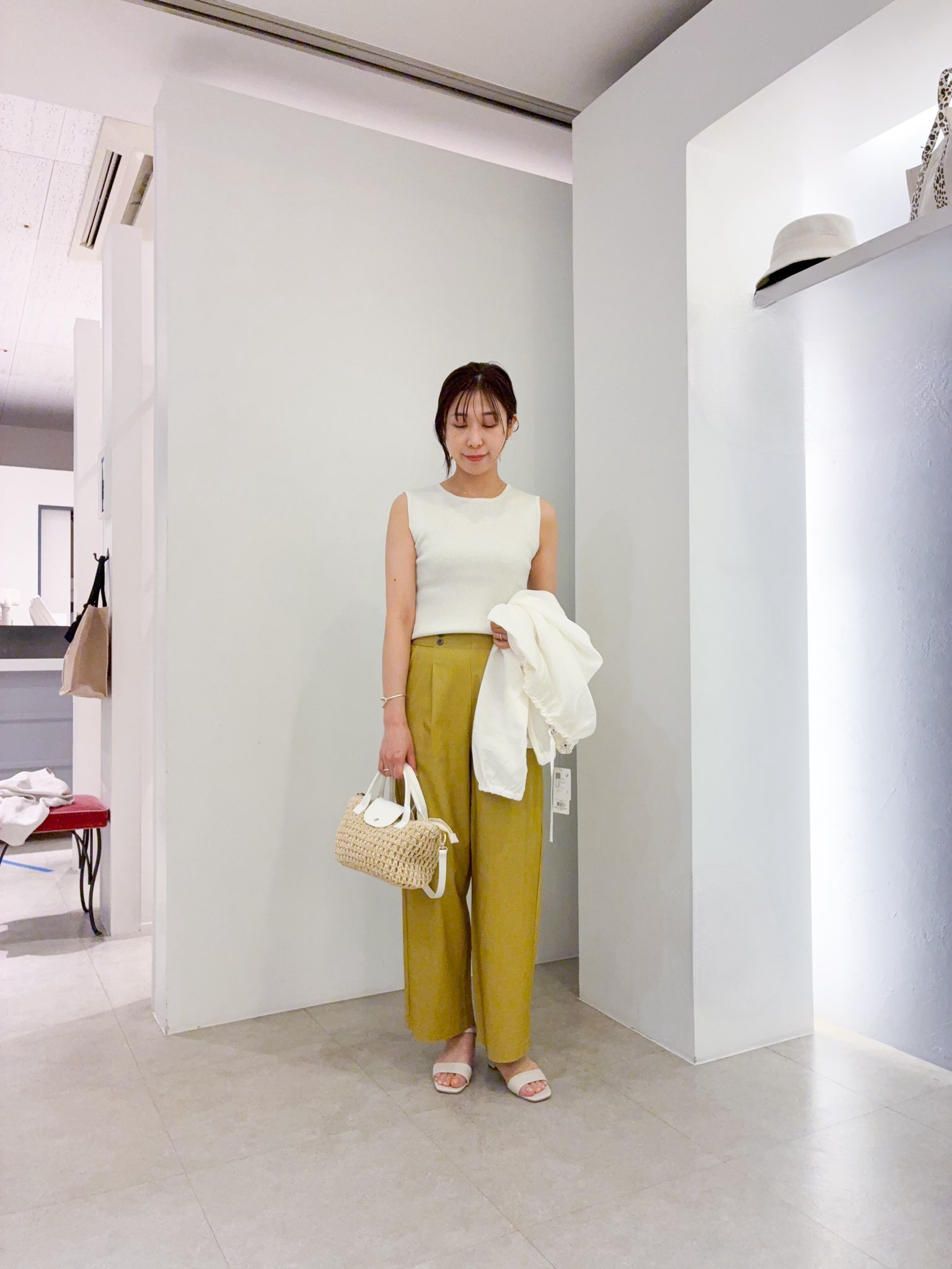 kanakoさんの「grove｜気温調整にも◎ブラウス感覚で羽織れるシアーブルゾン」を使ったコーディネート