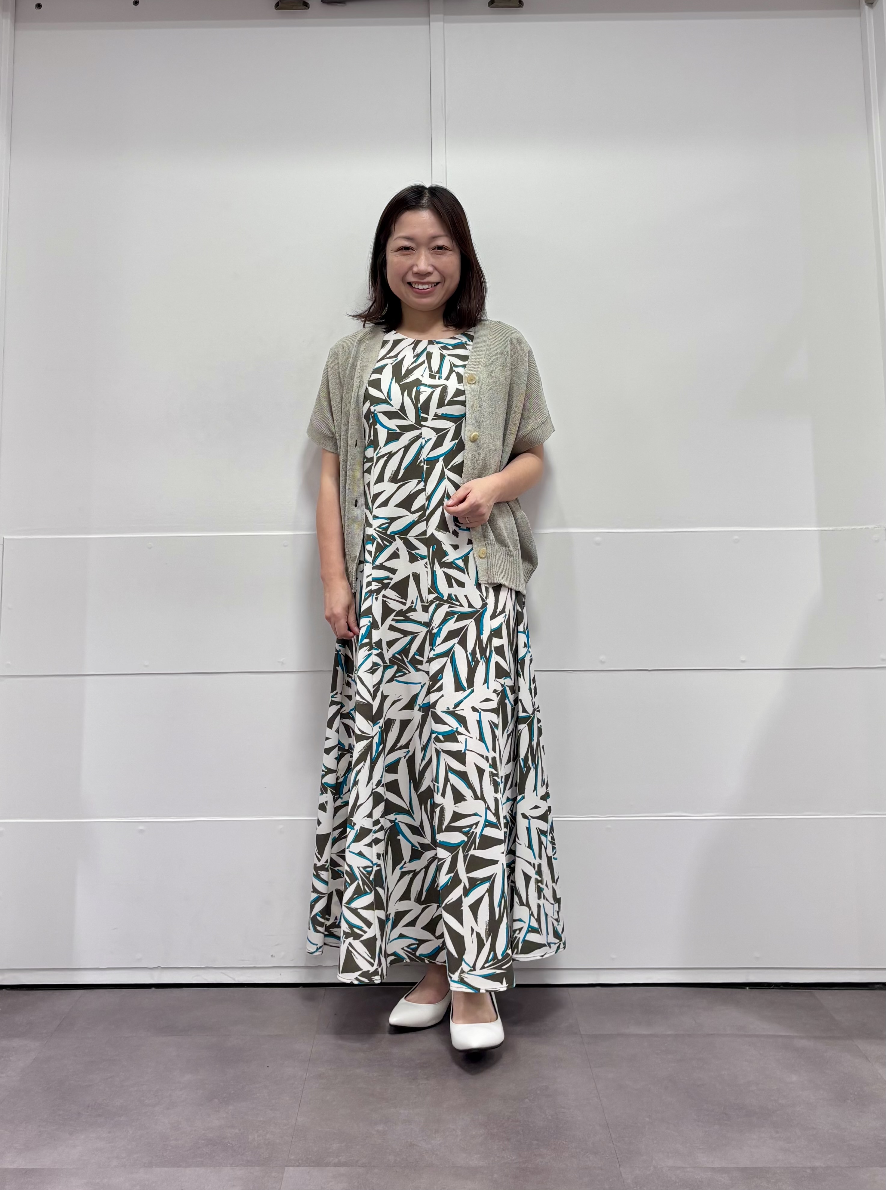 TOKOさんの「UNTITLED｜【洗える/清涼感】ドライタッチスリーブレスカーディガン」を使ったコーディネート