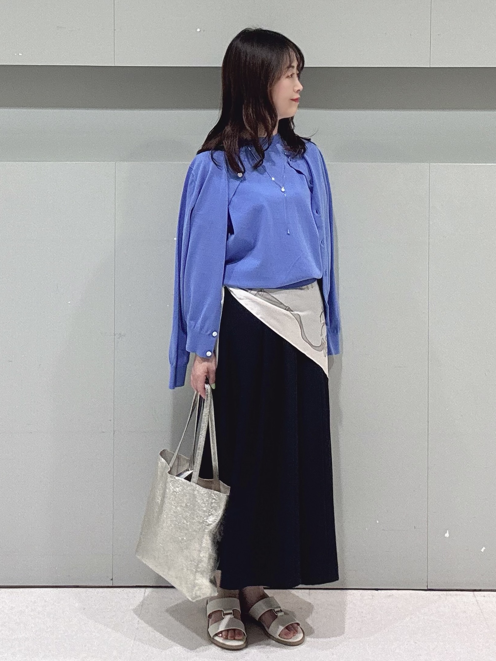 makiさんの「UNTITLED｜◆【9色展開/アンサンブル可】コットンクルーネックカーディガン」を使ったコーディネート