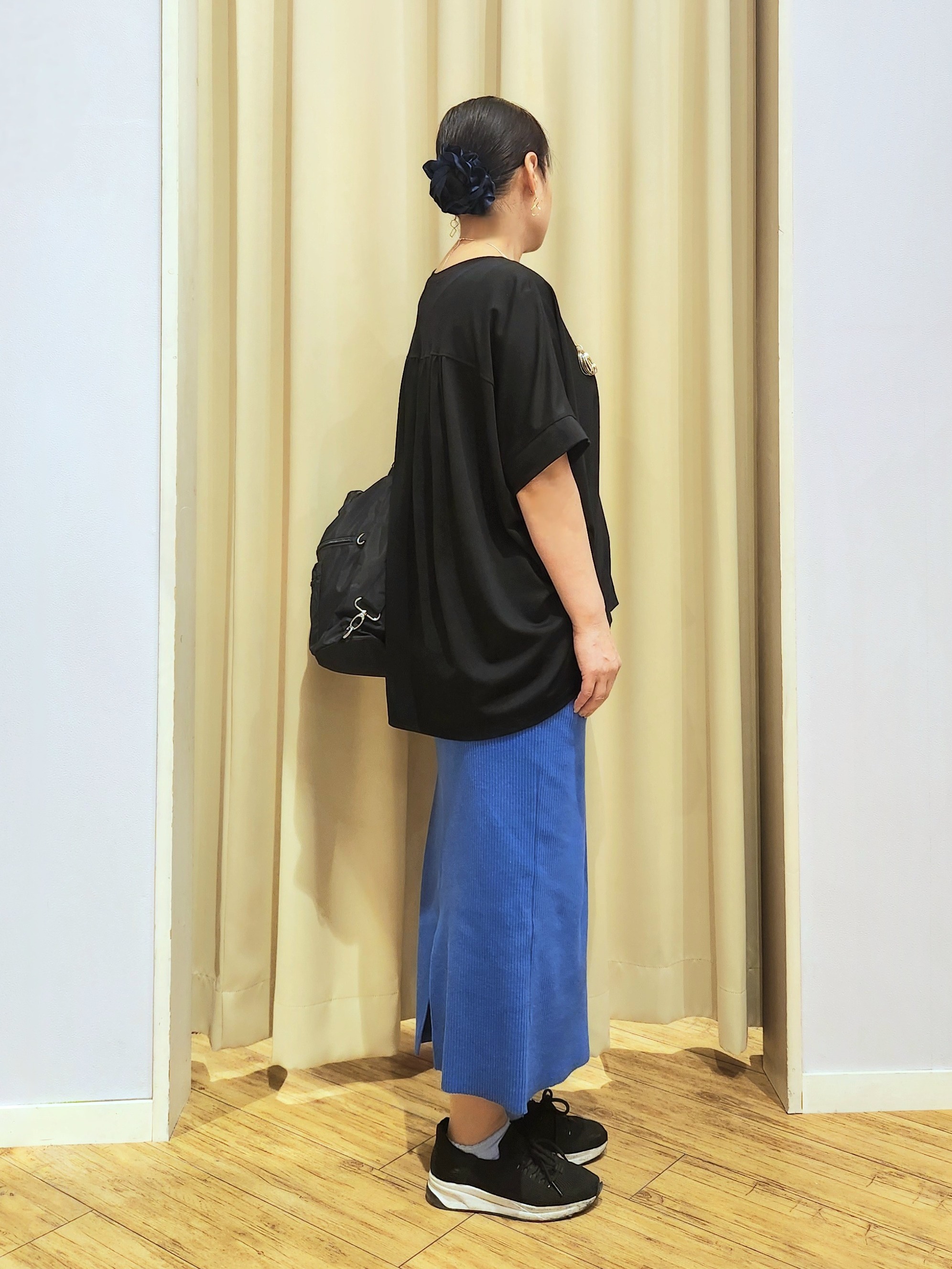 くまさんの「SHOO･LA･RUE｜【S-LL/体型カバー】日焼け対策にも女性らしさを UVカットペプラムパーカ」を使ったコーディネート
