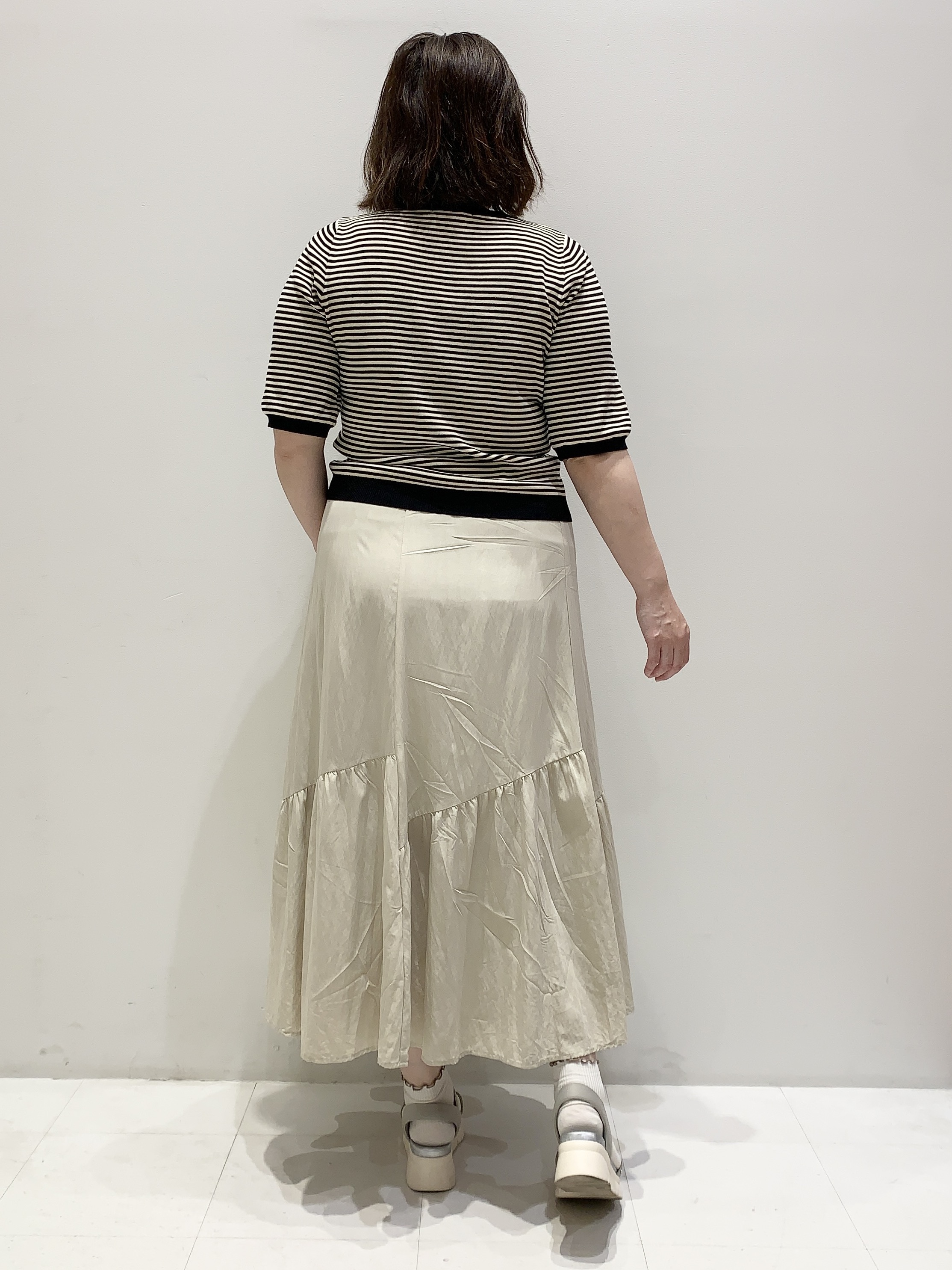 みいちゃんさんの「grove｜【シリーズ累計36万枚/UVカット・ひんやり・洗濯機OK】やわらかドライタッチ 五分袖クルーネックニ」を使ったコーディネート