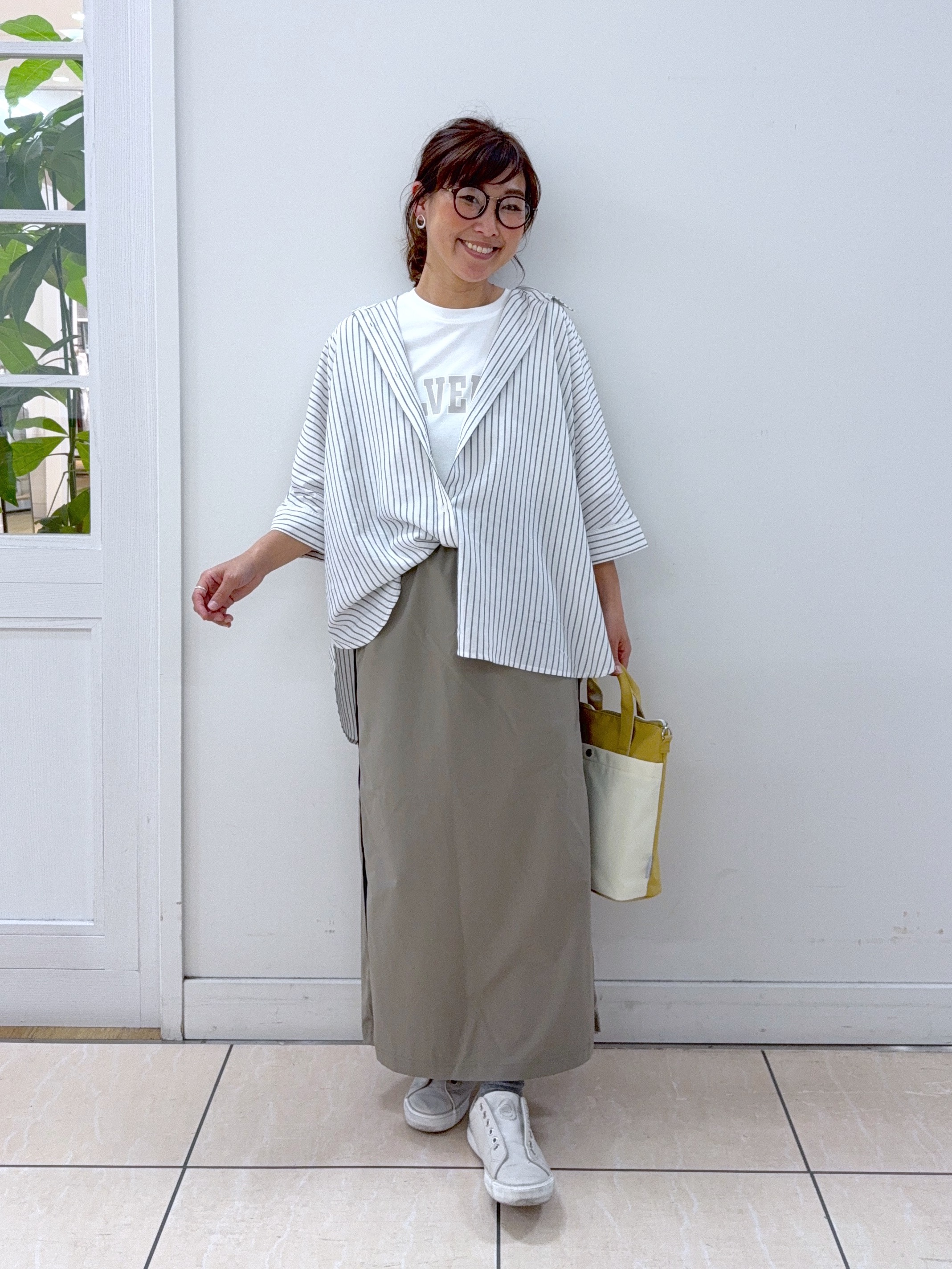 Osawaさんの「Dessin｜【セットアップ可/洗える】リネンブレンドドルマンシャツ」を使ったコーディネート
