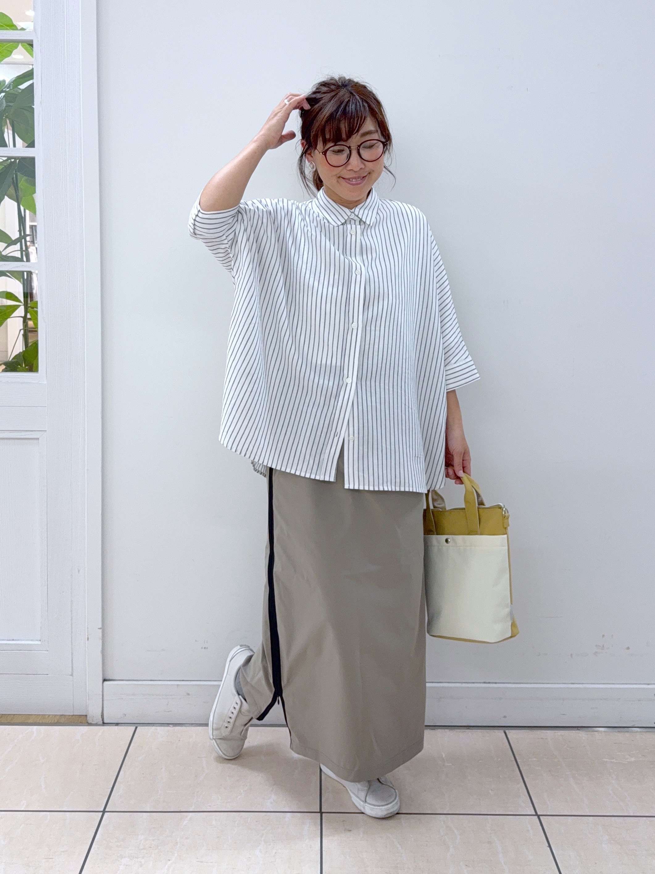 Osawaさんの「Dessin｜【セットアップ可/洗える】リネンブレンドドルマンシャツ」を使ったコーディネート
