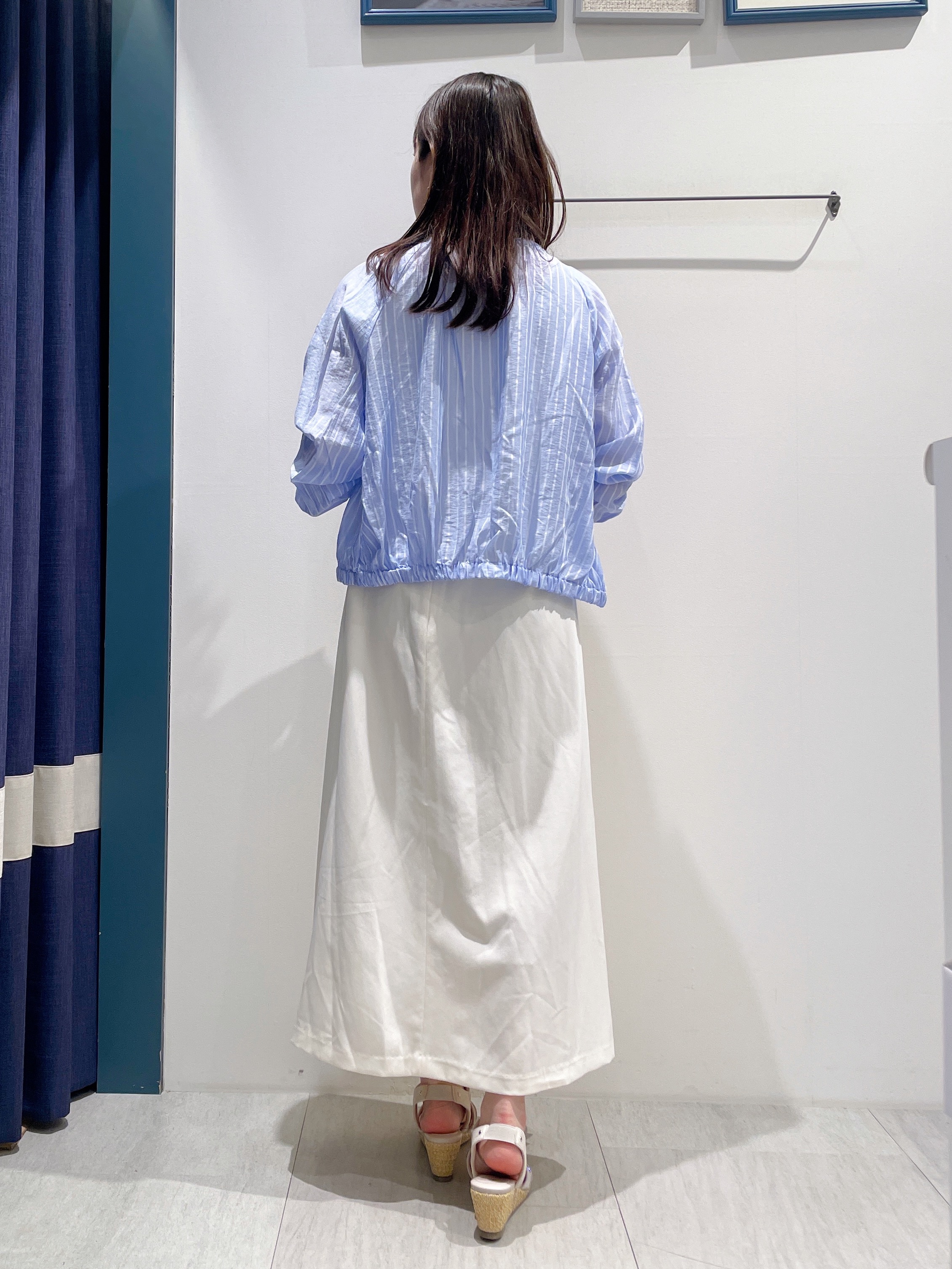 haruさんの「grove｜気温調整にも◎ブラウス感覚で羽織れるシアーブルゾン」を使ったコーディネート