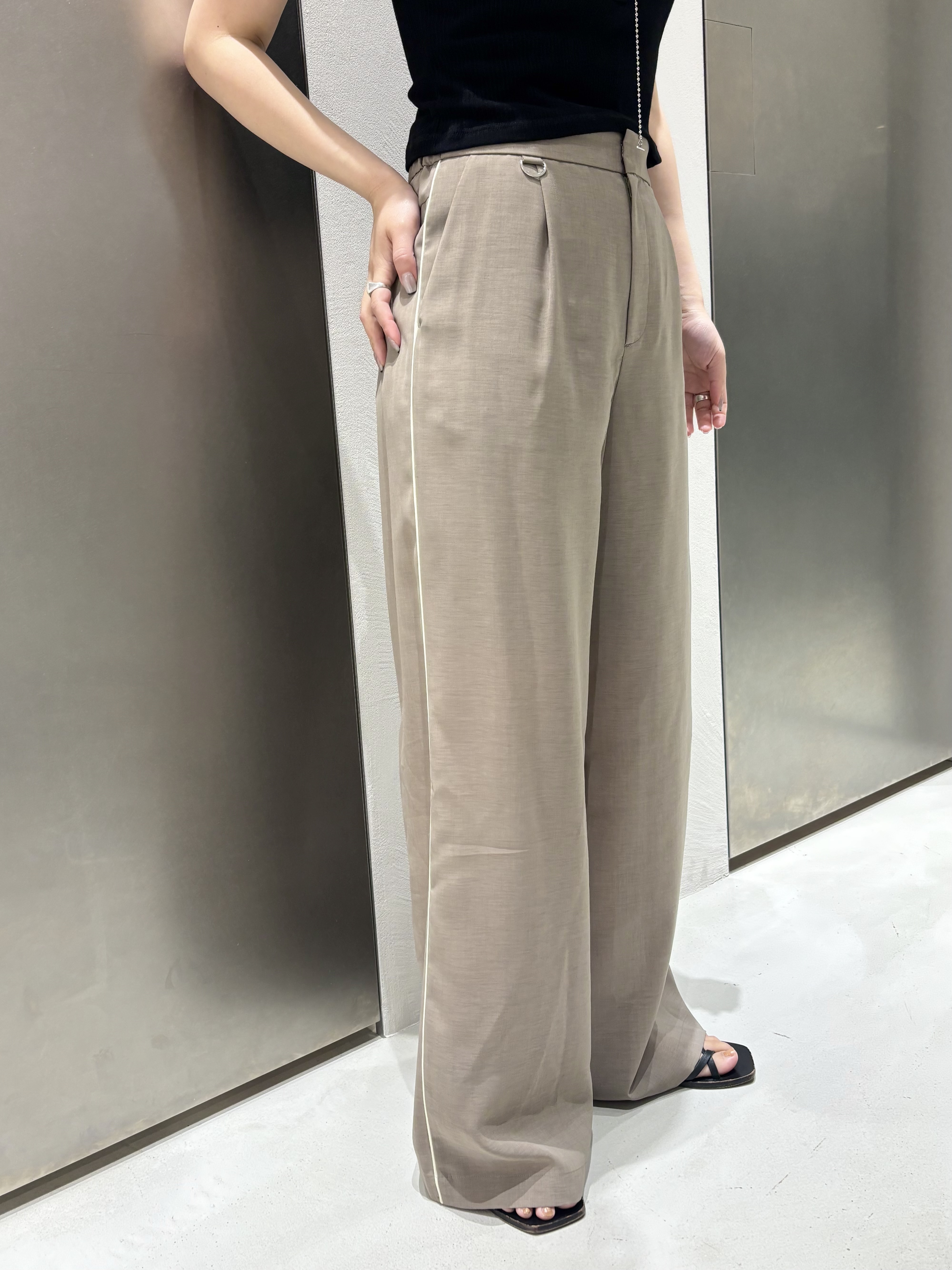 iwamiさんの「CODE A｜M everyday rib button tee」を使ったコーディネート