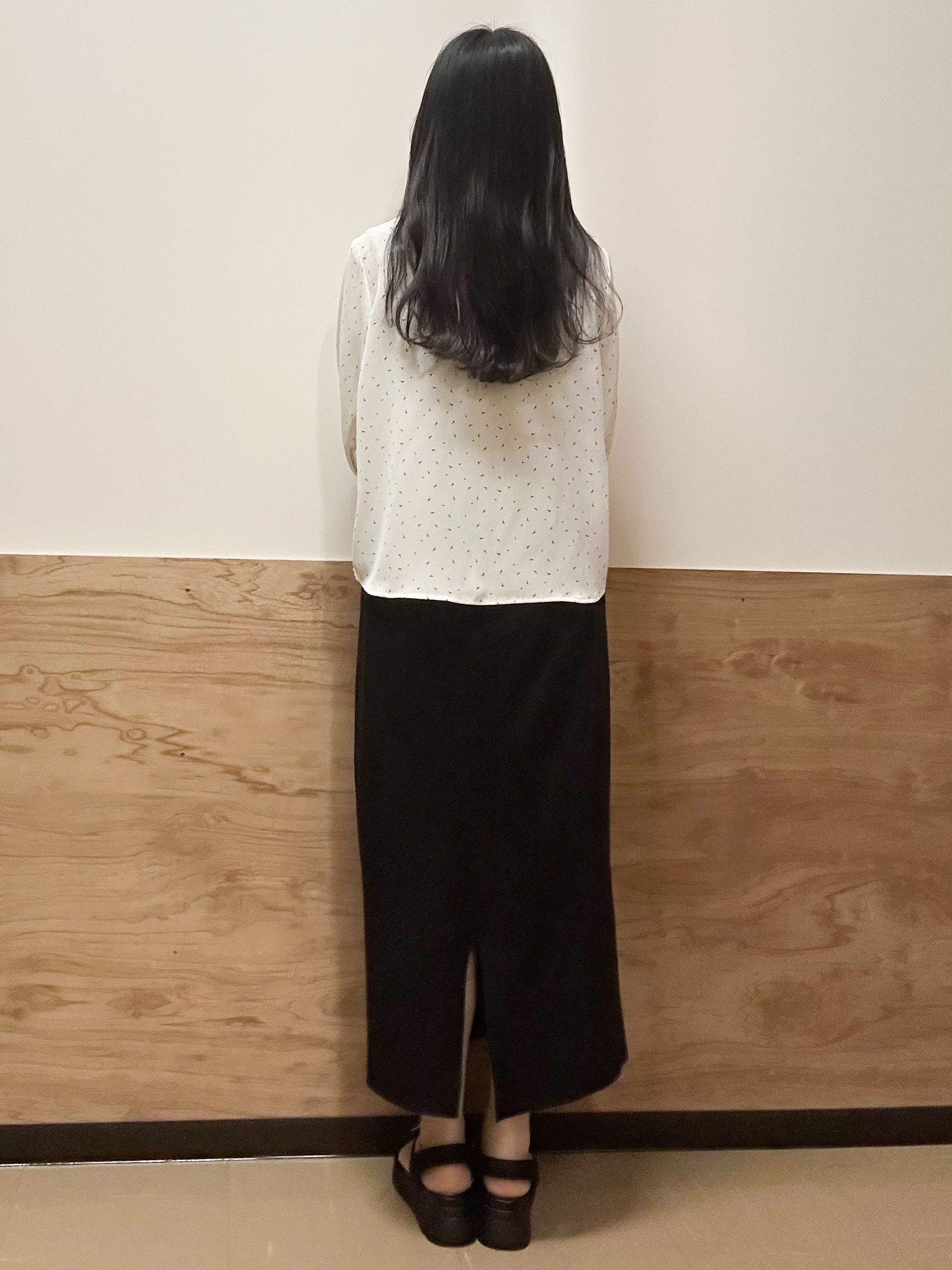 すーさんの「grove｜【二の腕カバー・お仕事】フロントタック配色ブラウス」を使ったコーディネート