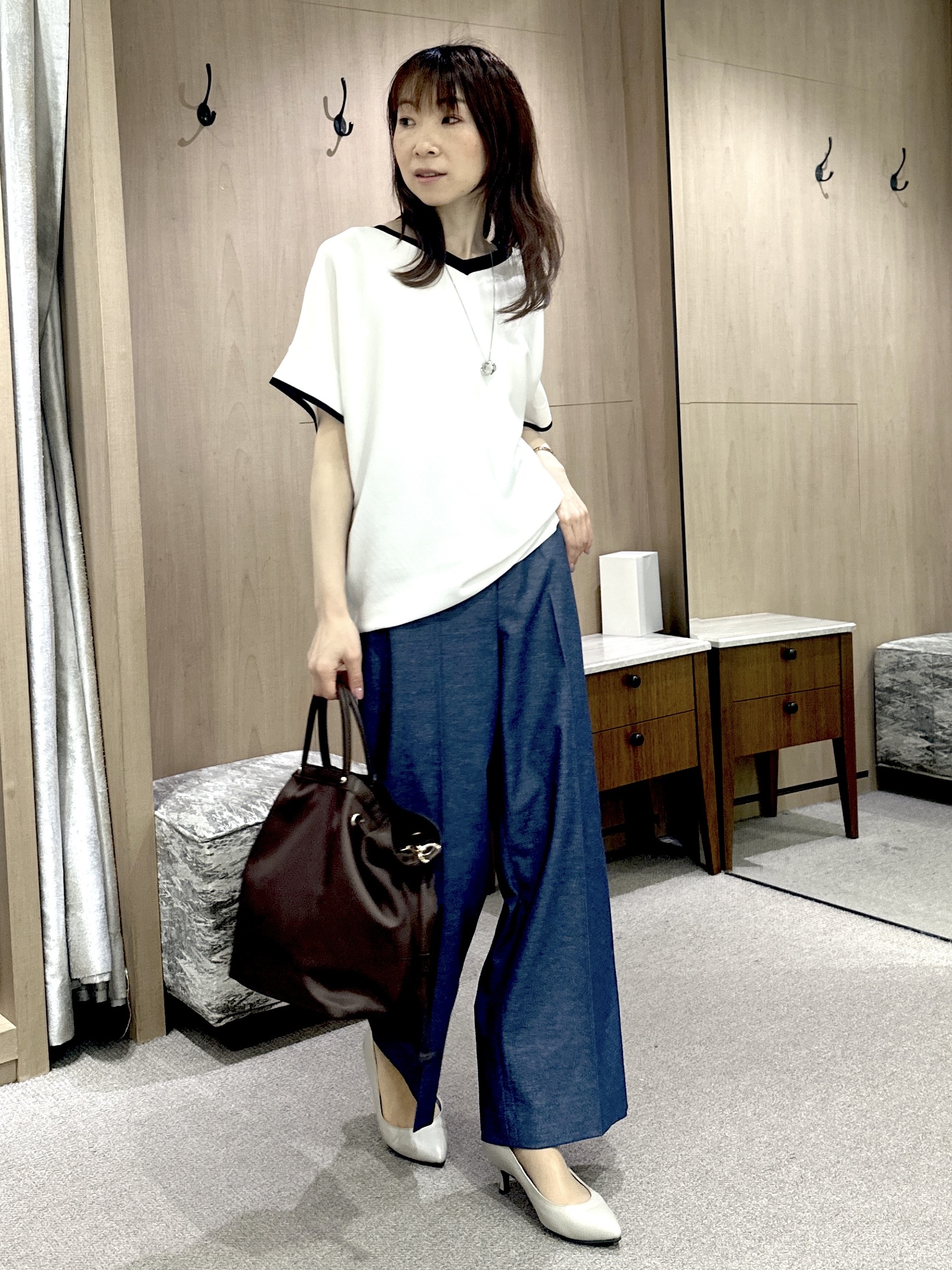 Miwaさんの「UNTITLED｜【アンサンブル可/日除け・冷房対策】シアーレーヨンZIPカーディガン」を使ったコーディネート
