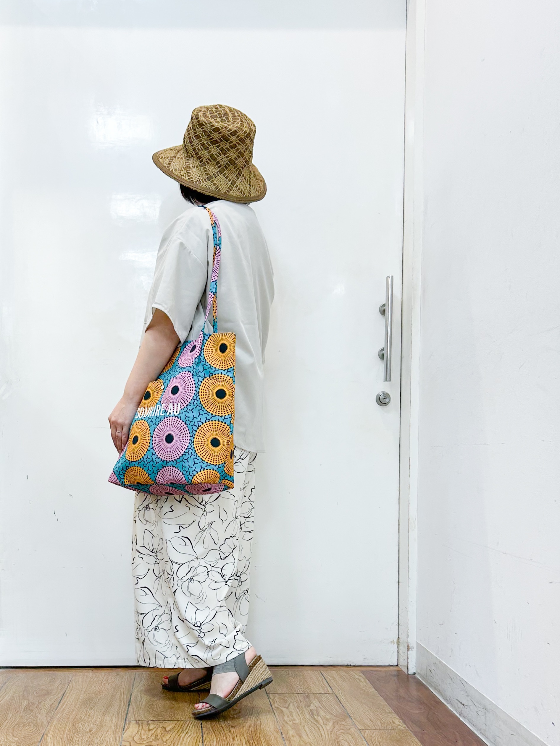 haruさんの「SHOO･LA･RUE｜【洗濯機可/S-LL】大人の抜け感 ゆるっと5分袖シャツ」を使ったコーディネート
