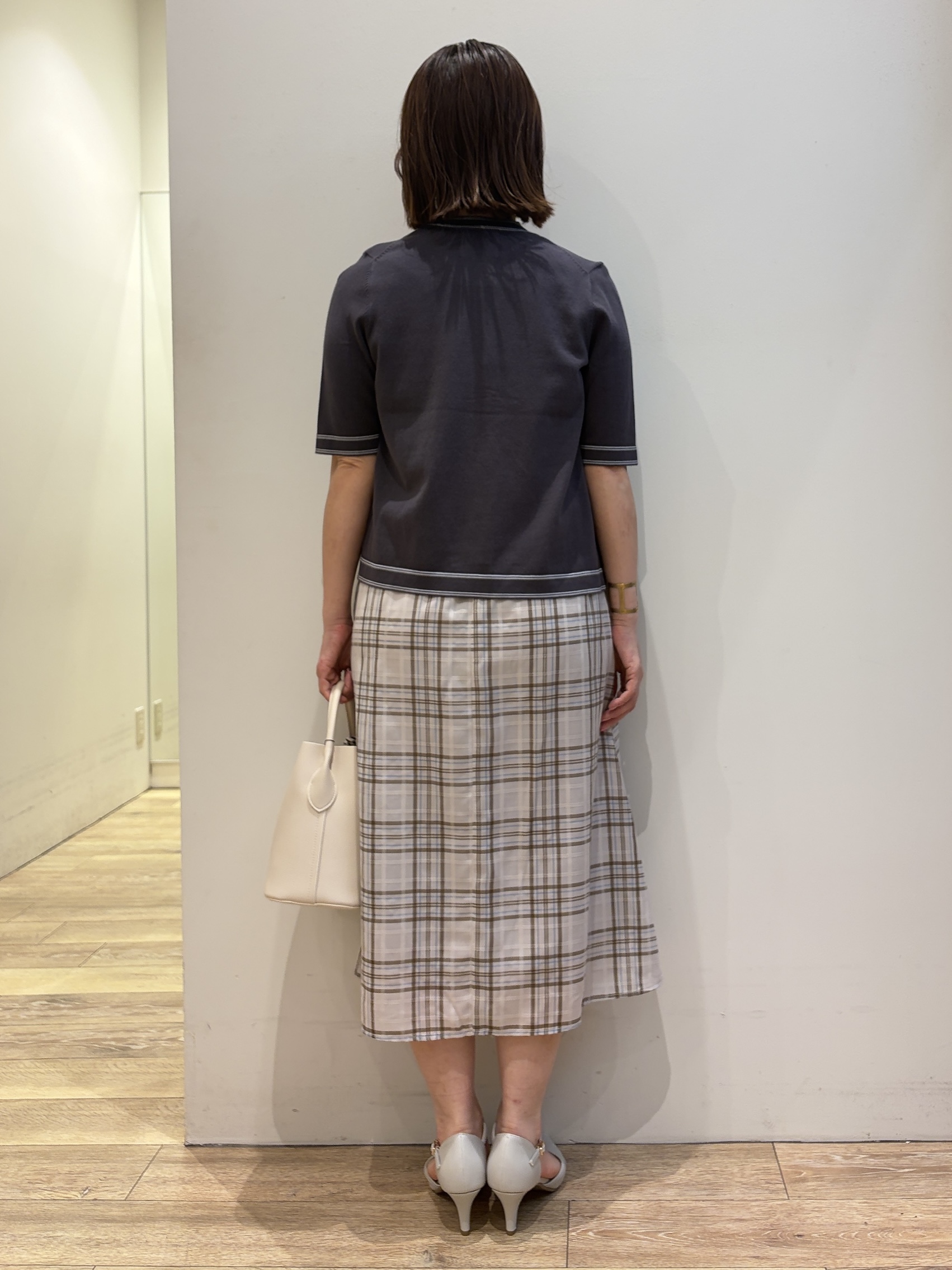 YUKOさんの「index｜【UV】バイカラーダブルライン半袖カーディガン《洗濯機OK》」を使ったコーディネート