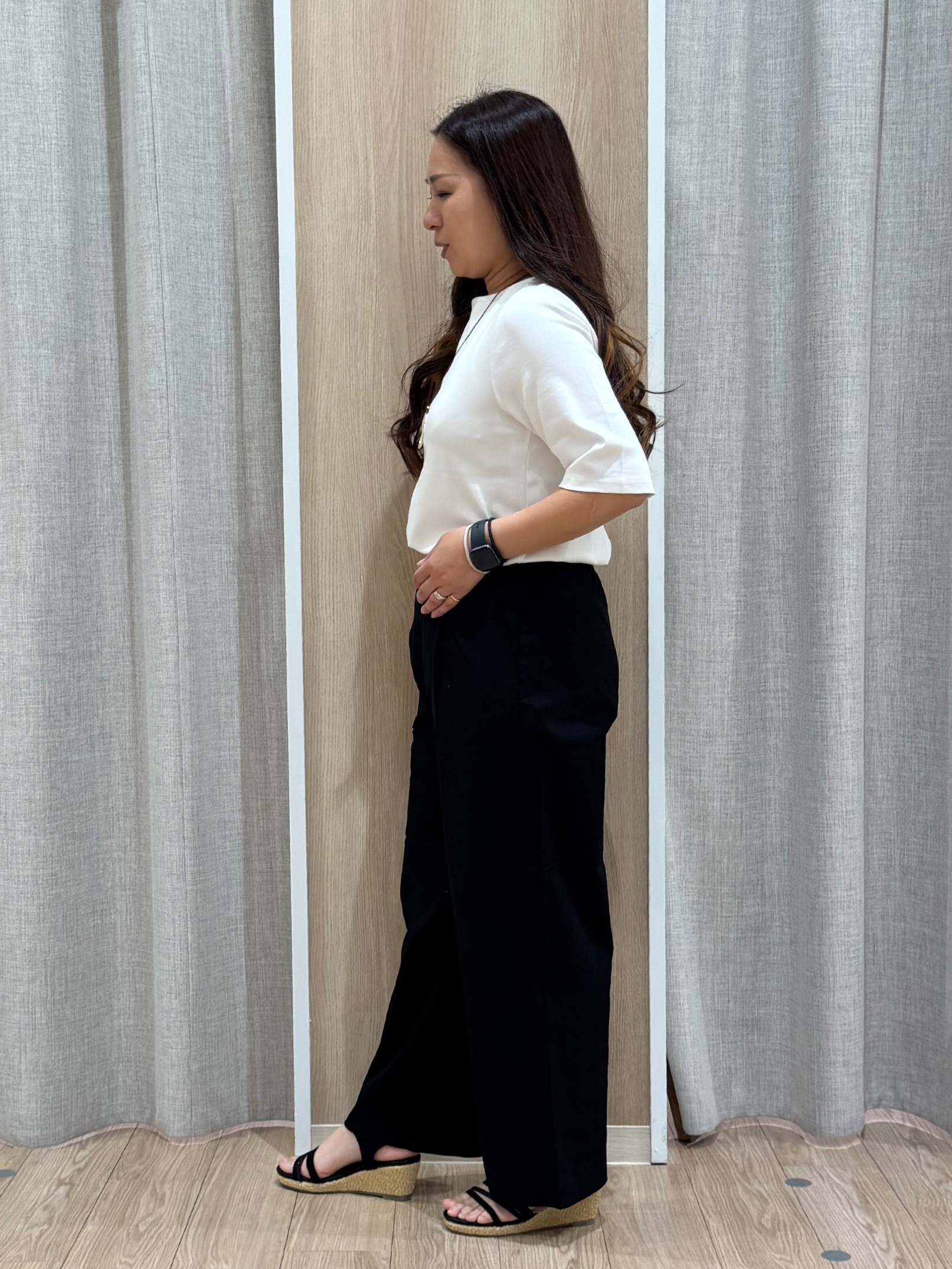 sachiさんの「grove｜【二の腕カバー/すっきり見え・抗菌防臭/UVカット】きちんと素材のボートネックTシャツ」を使ったコーディネート