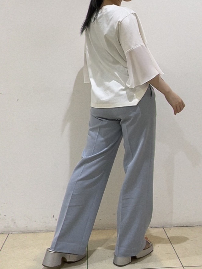 watanabeさんの「UNTITLED｜【洗える/華奢見え】袖シアープルオーバー」を使ったコーディネート