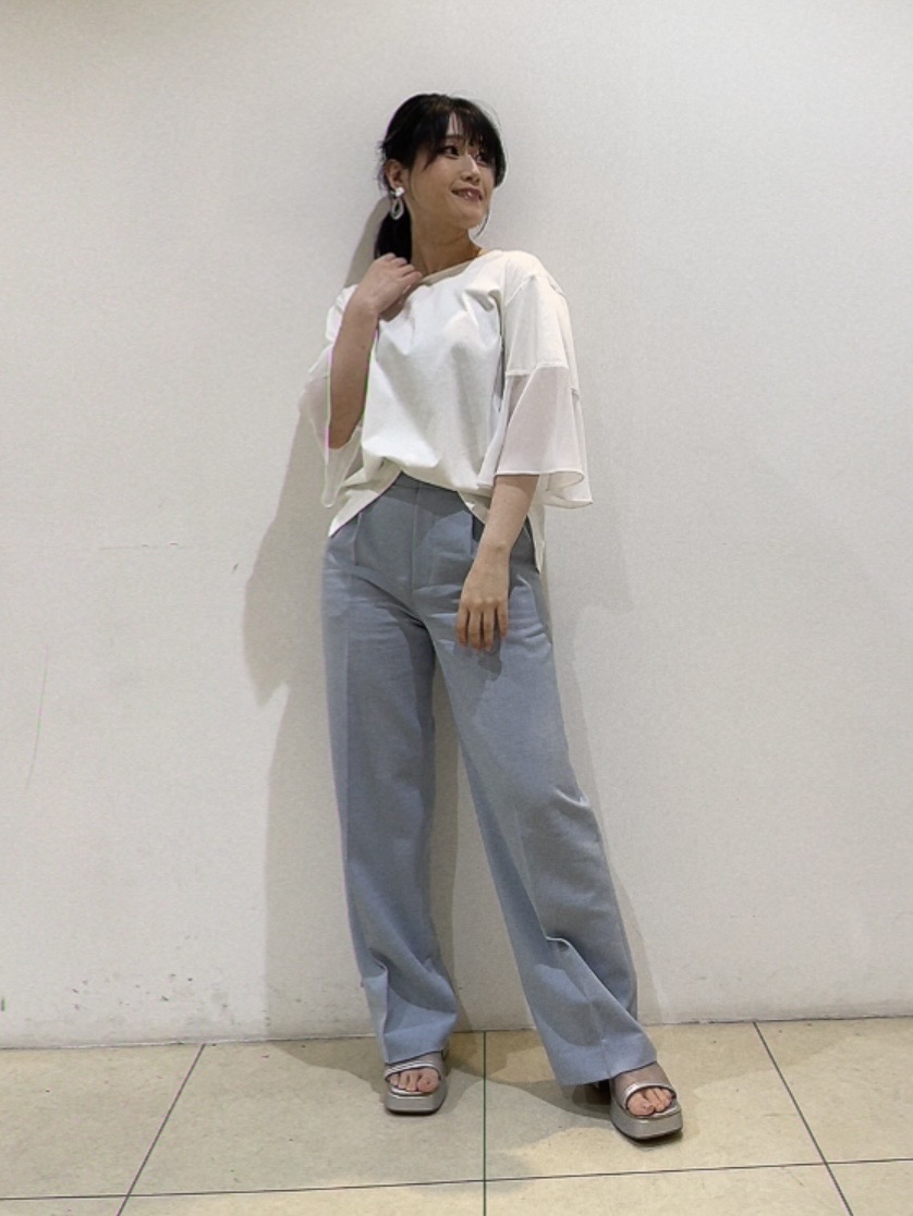 watanabeさんの「UNTITLED｜【洗える/華奢見え】袖シアープルオーバー」を使ったコーディネート