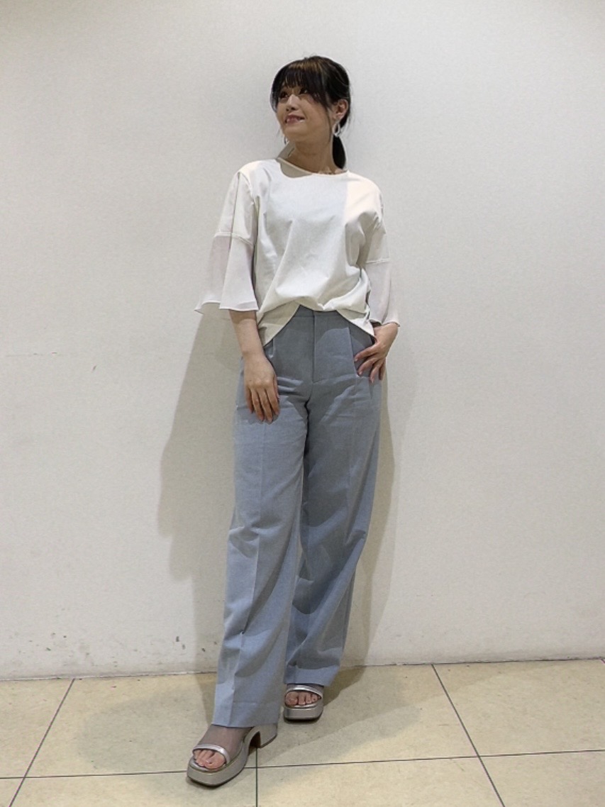watanabeさんの「UNTITLED｜【洗える/華奢見え】袖シアープルオーバー」を使ったコーディネート