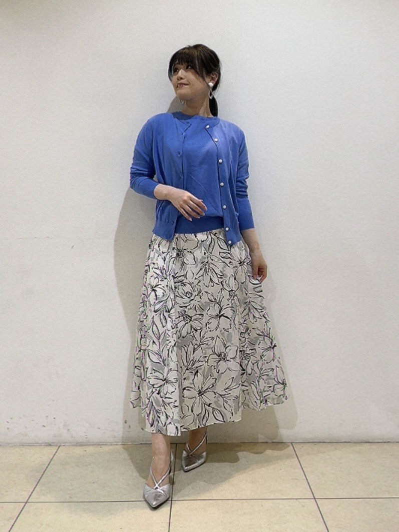 watanabeさんの「UNTITLED｜◆【9色展開/アンサンブル可】コットンクルーネックカーディガン」を使ったコーディネート