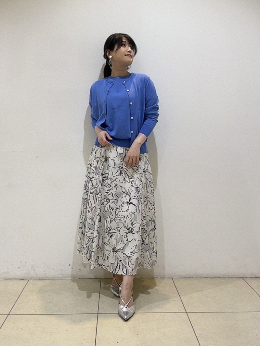 watanabeさんの「UNTITLED｜◆【9色展開/アンサンブル可】コットンクルーネックカーディガン」を使ったコーディネート