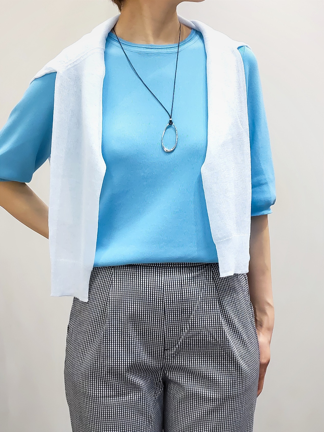 やまちゃんさんの「grove｜高評価！【洗える/名品】大人の透け感、シアーカーディガン」を使ったコーディネート
