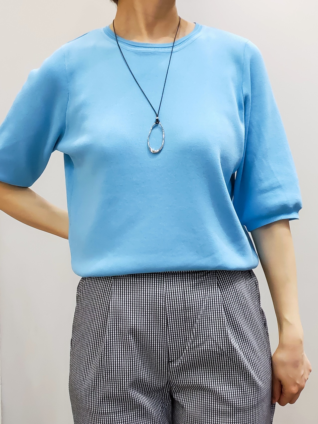 やまちゃんさんの「grove｜高評価！【洗える/名品】大人の透け感、シアーカーディガン」を使ったコーディネート