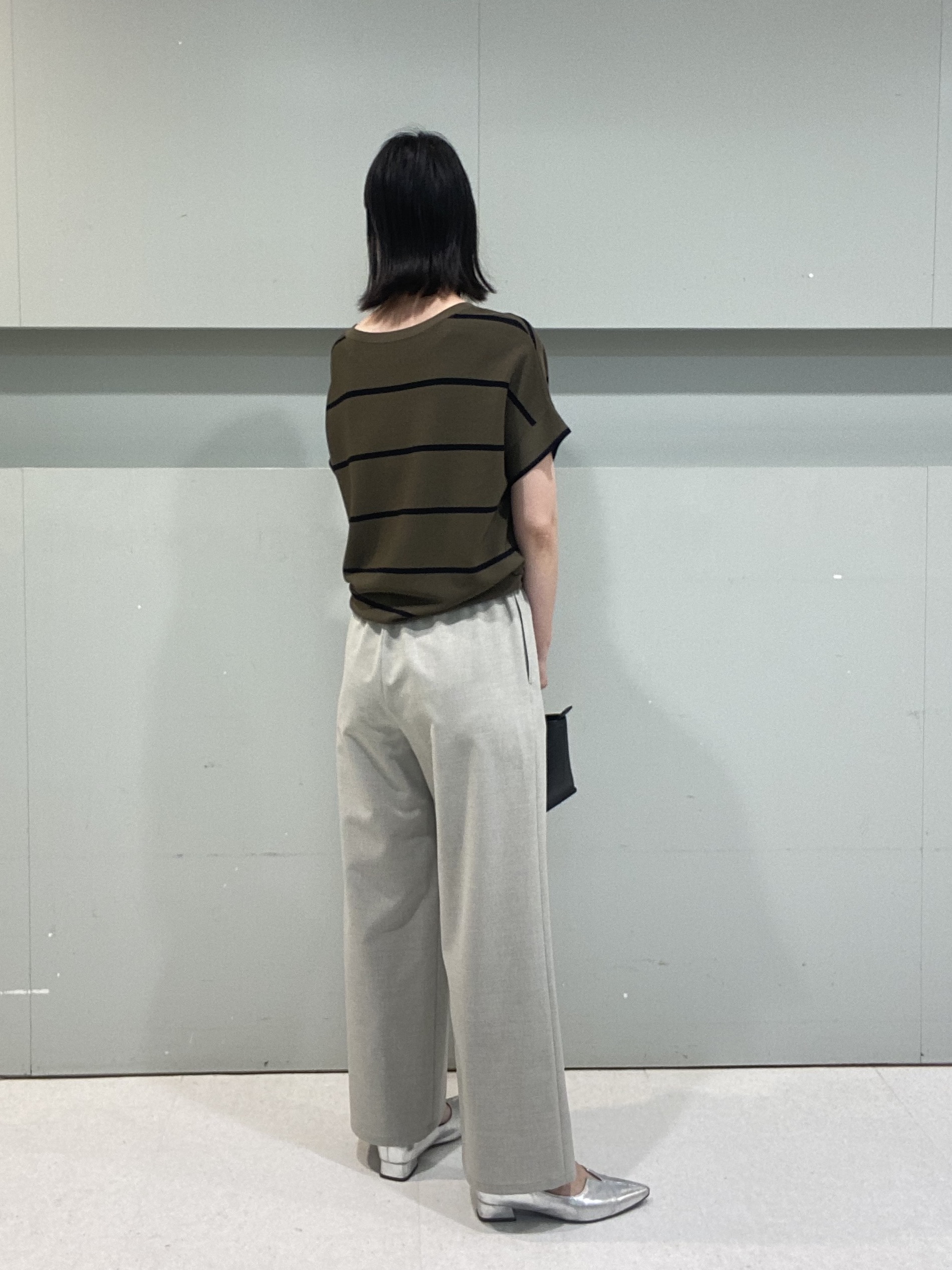 hitomiさんの「UNTITLED｜【11色展開/体型カバー】前後2WAYフレンチスリーブニット」を使ったコーディネート