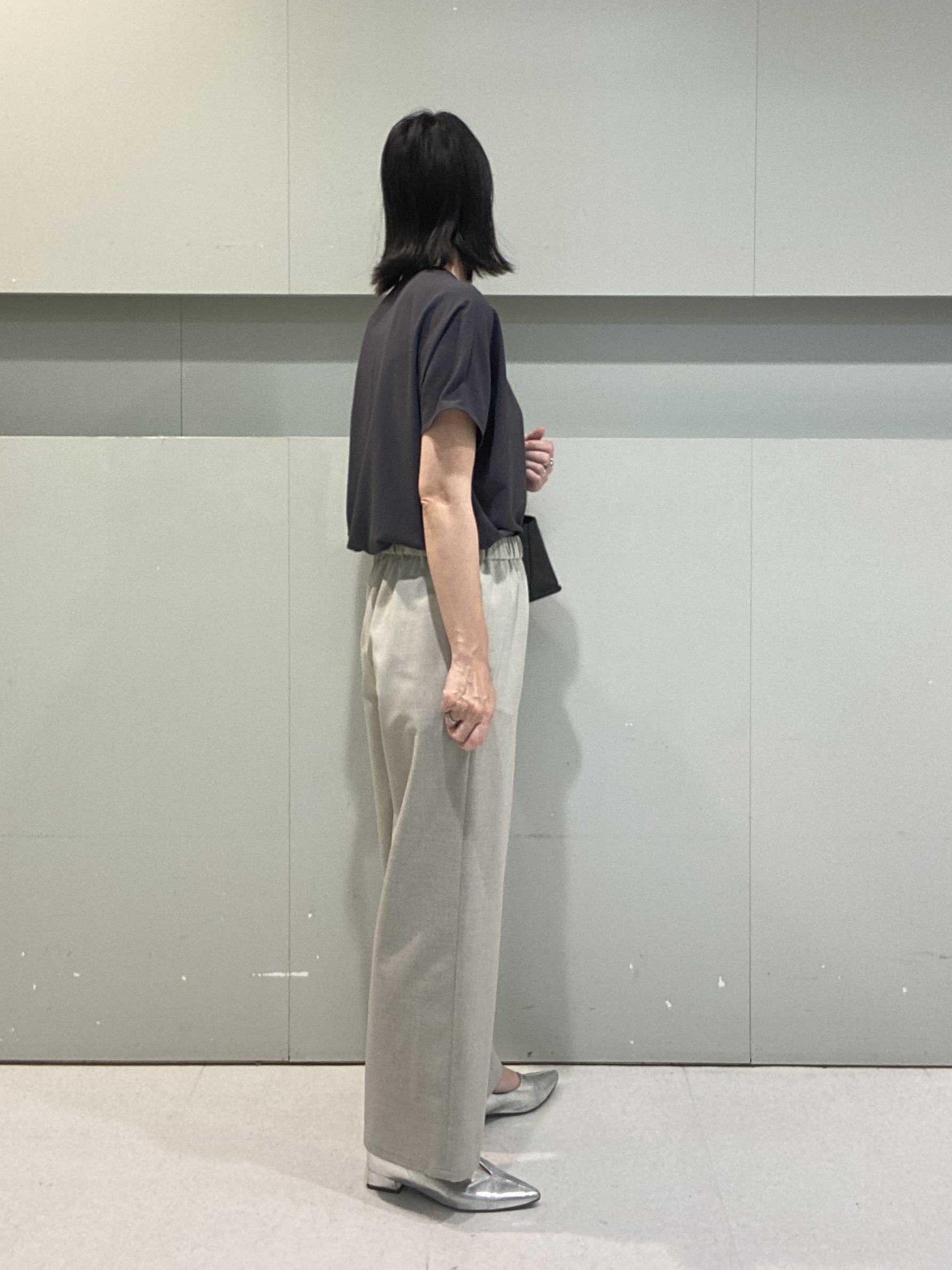 hitomiさんの「UNTITLED｜【シワになりにくい/セットアップ可/接触冷感】ハーフスリーブジャケット」を使ったコーディネート
