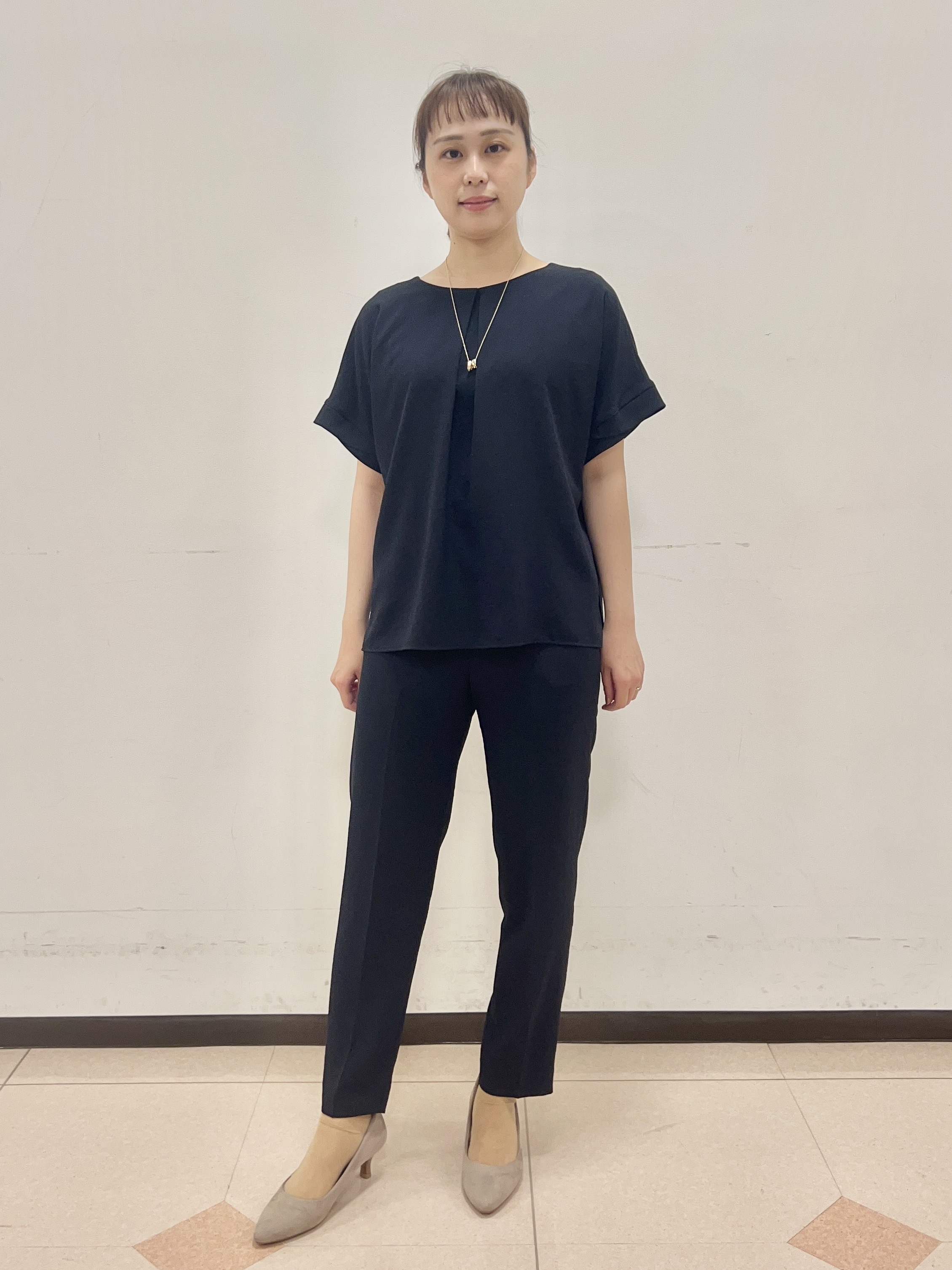 りおさんの「UNTITLED｜【セットアップ可/UVカット/前後2WAY】リラクシーフレンチスリーブブラウス」を使ったコーディネート