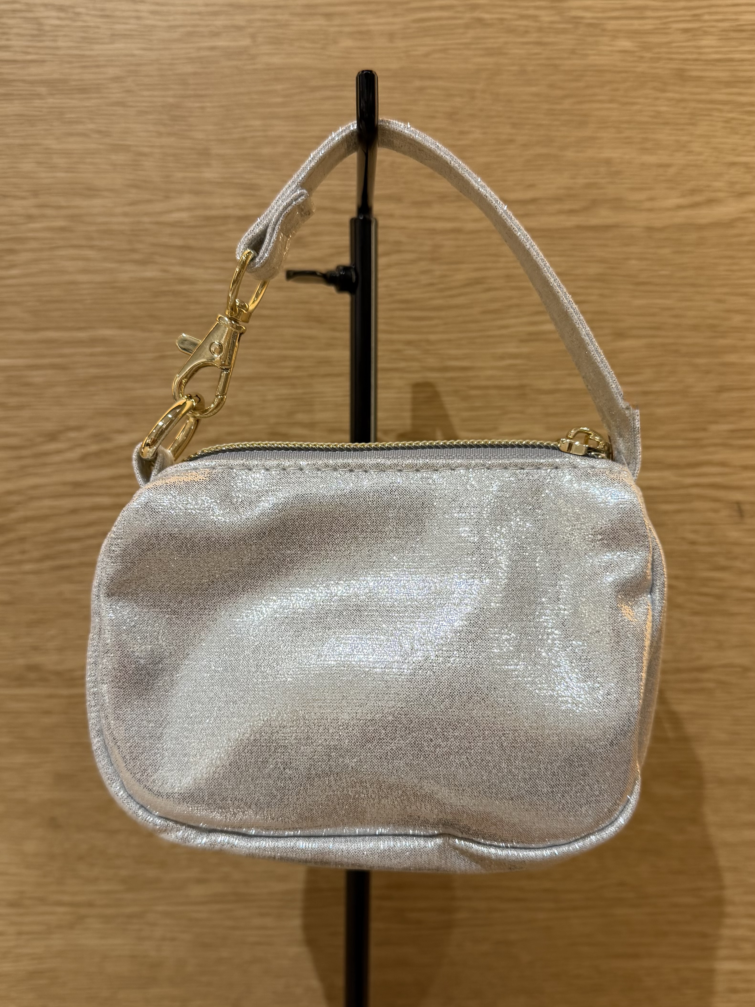 みーさんの「grove｜【洗える】さらっと軽やか、カシュクール風サッカーワンピース」を使ったコーディネート