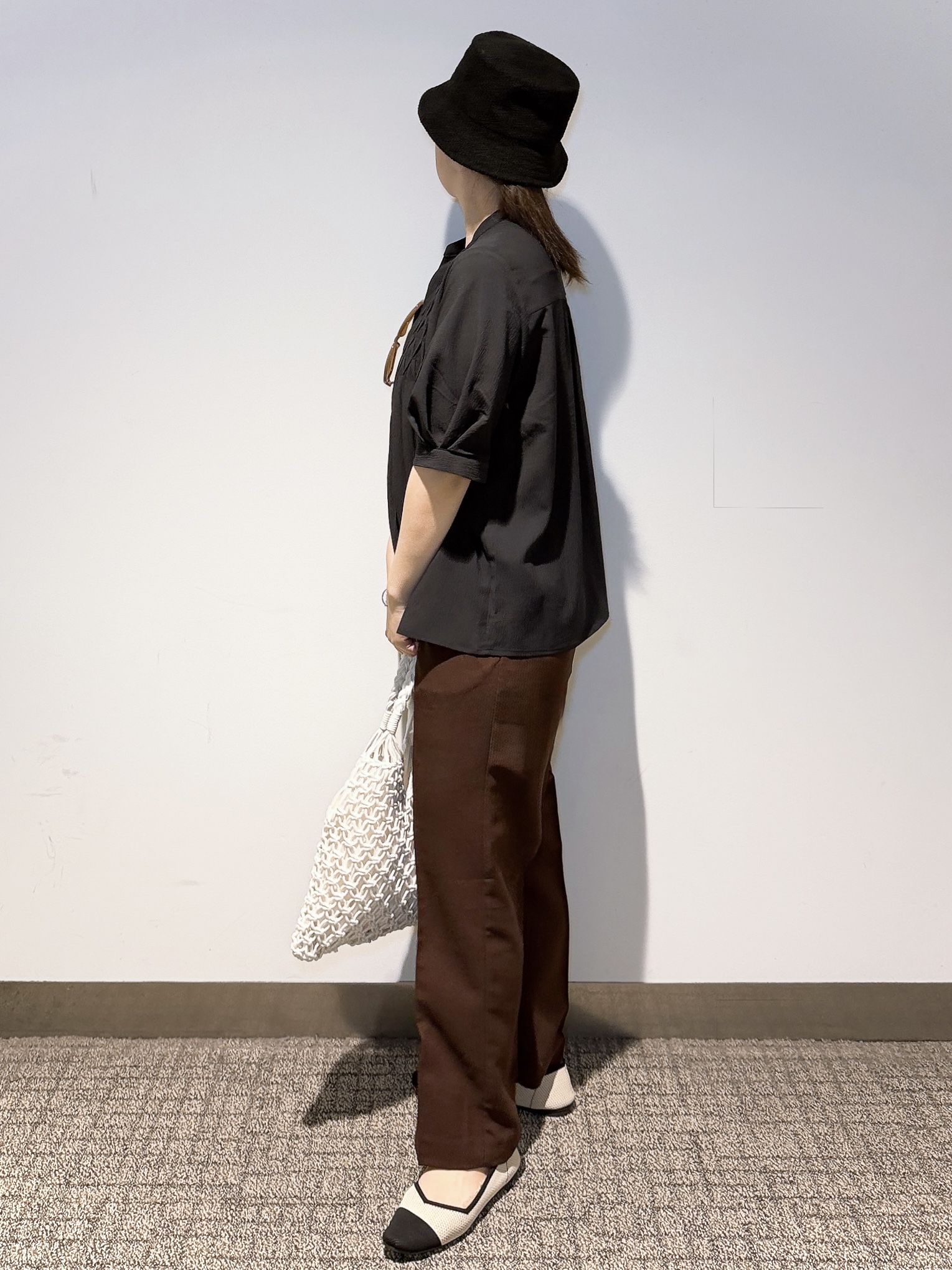 みーさんの「grove｜【貴島明日香さん着用/体型カバー】ON・OFF使えるスモッキングタックブラウス」を使ったコーディネート