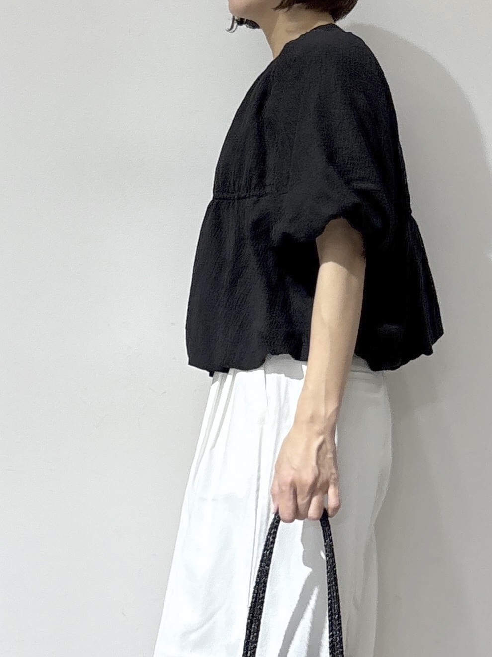 NAKAさんの「OPAQUE.CLIP｜バルーンデザインブラウス【洗濯機OK】」を使ったコーディネート