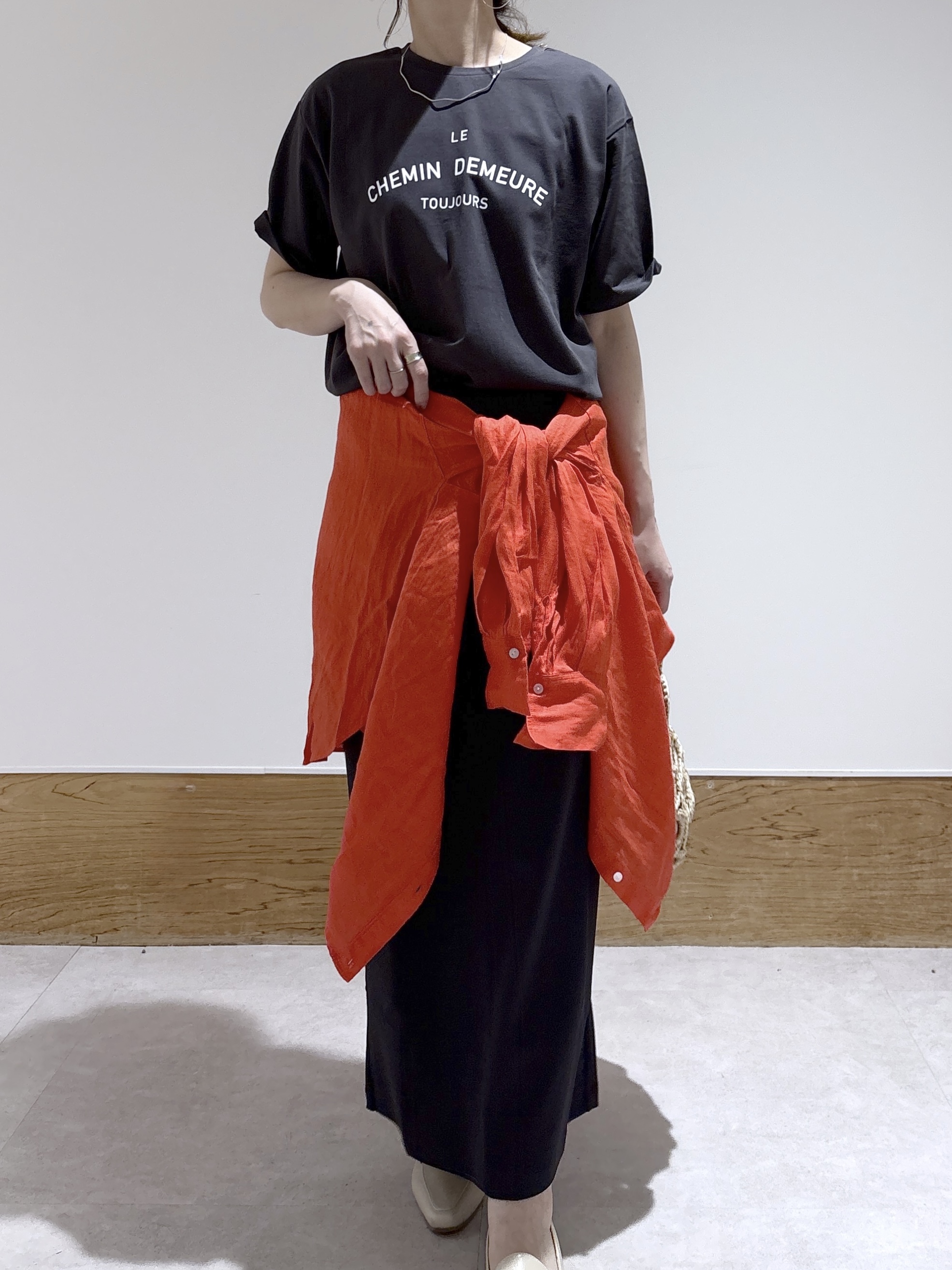 はなさんの「OPAQUE.CLIP｜ロゴプリントアソートTシャツ【洗濯機OK】」を使ったコーディネート