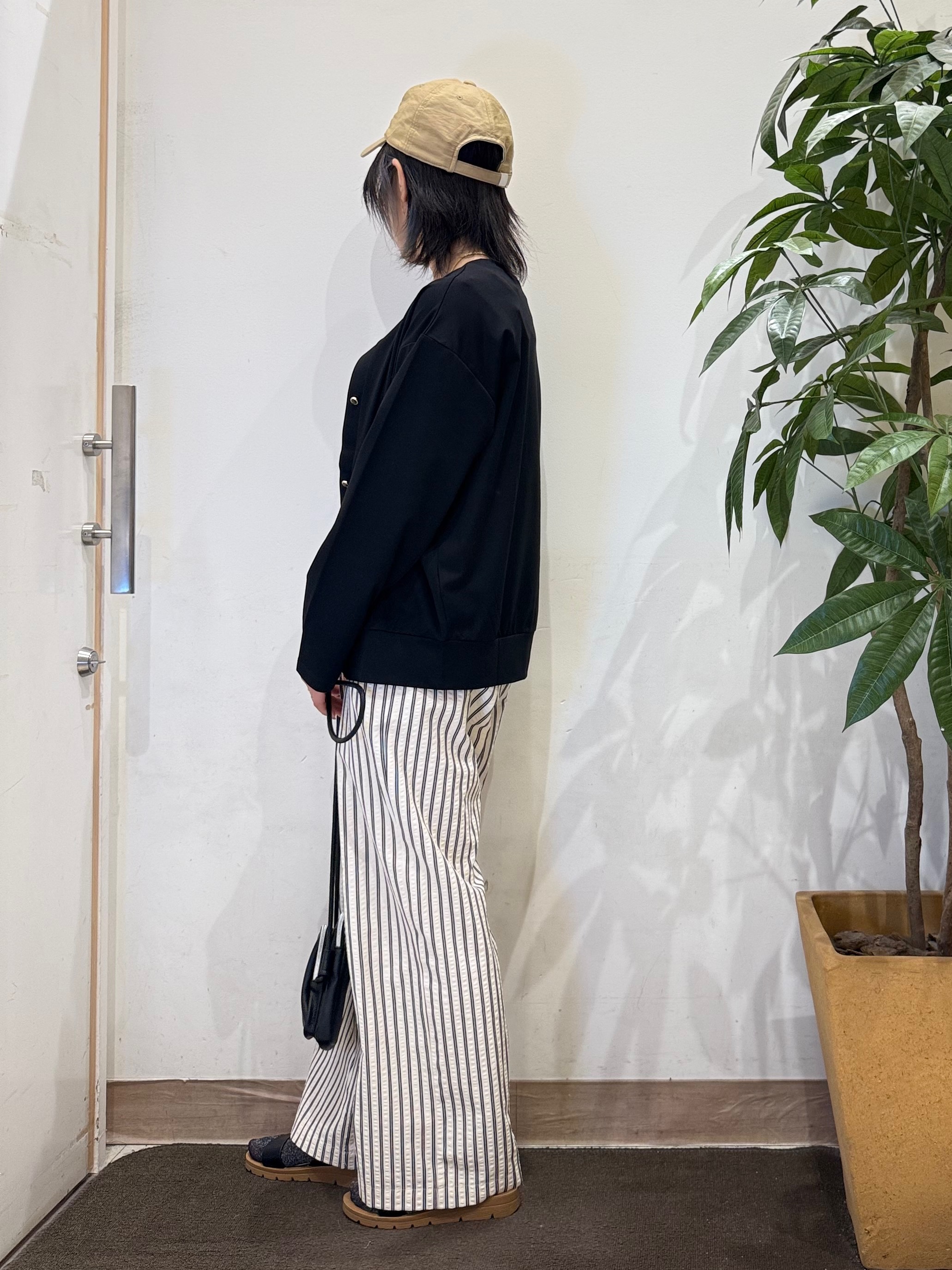 misakiさんの「SHOO･LA･RUE｜【UV/S-LL】着ごこちなめらか カノコ編みカーディガン」を使ったコーディネート