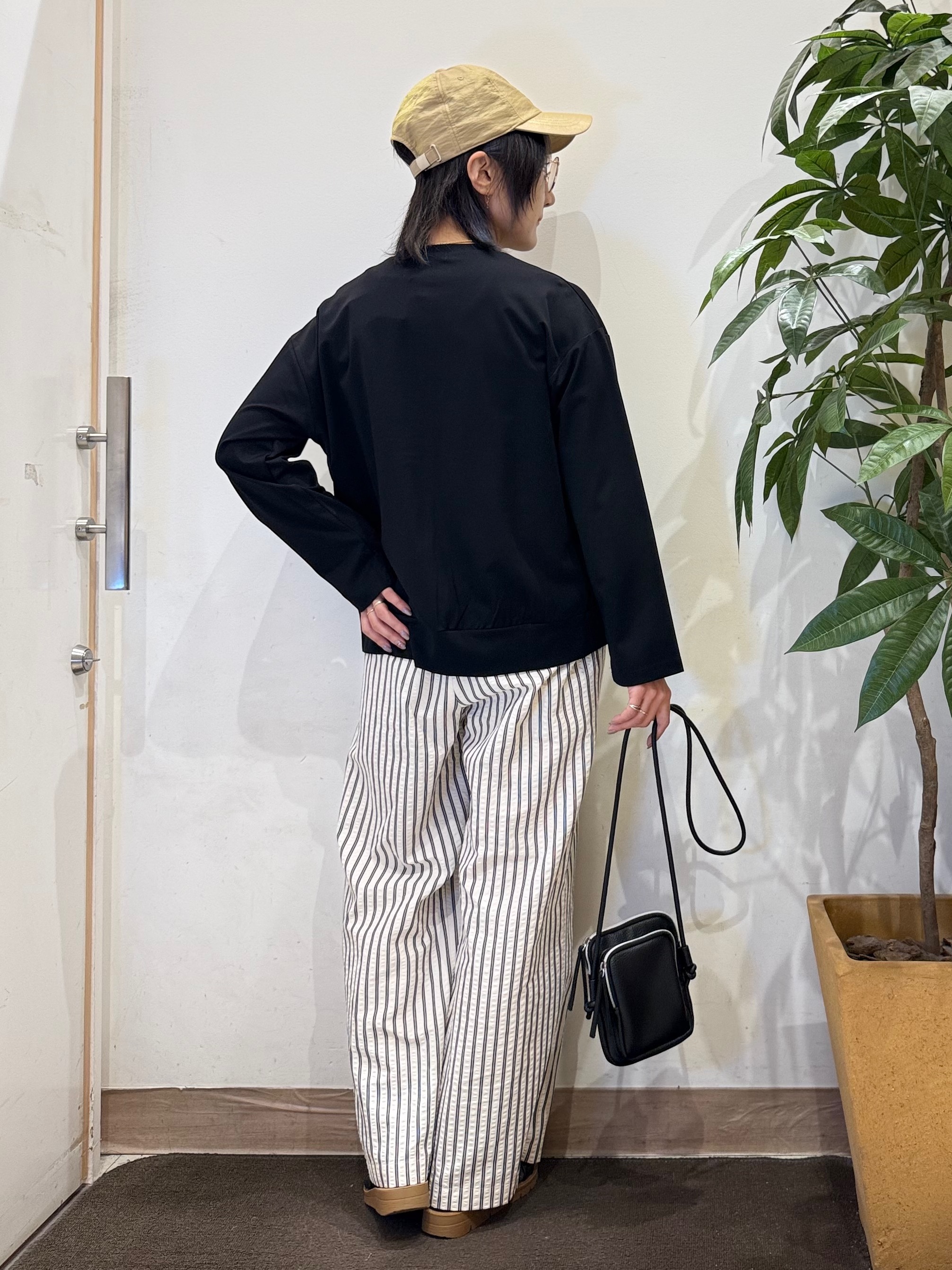 misakiさんの「SHOO･LA･RUE｜【UV/S-LL】着ごこちなめらか カノコ編みカーディガン」を使ったコーディネート