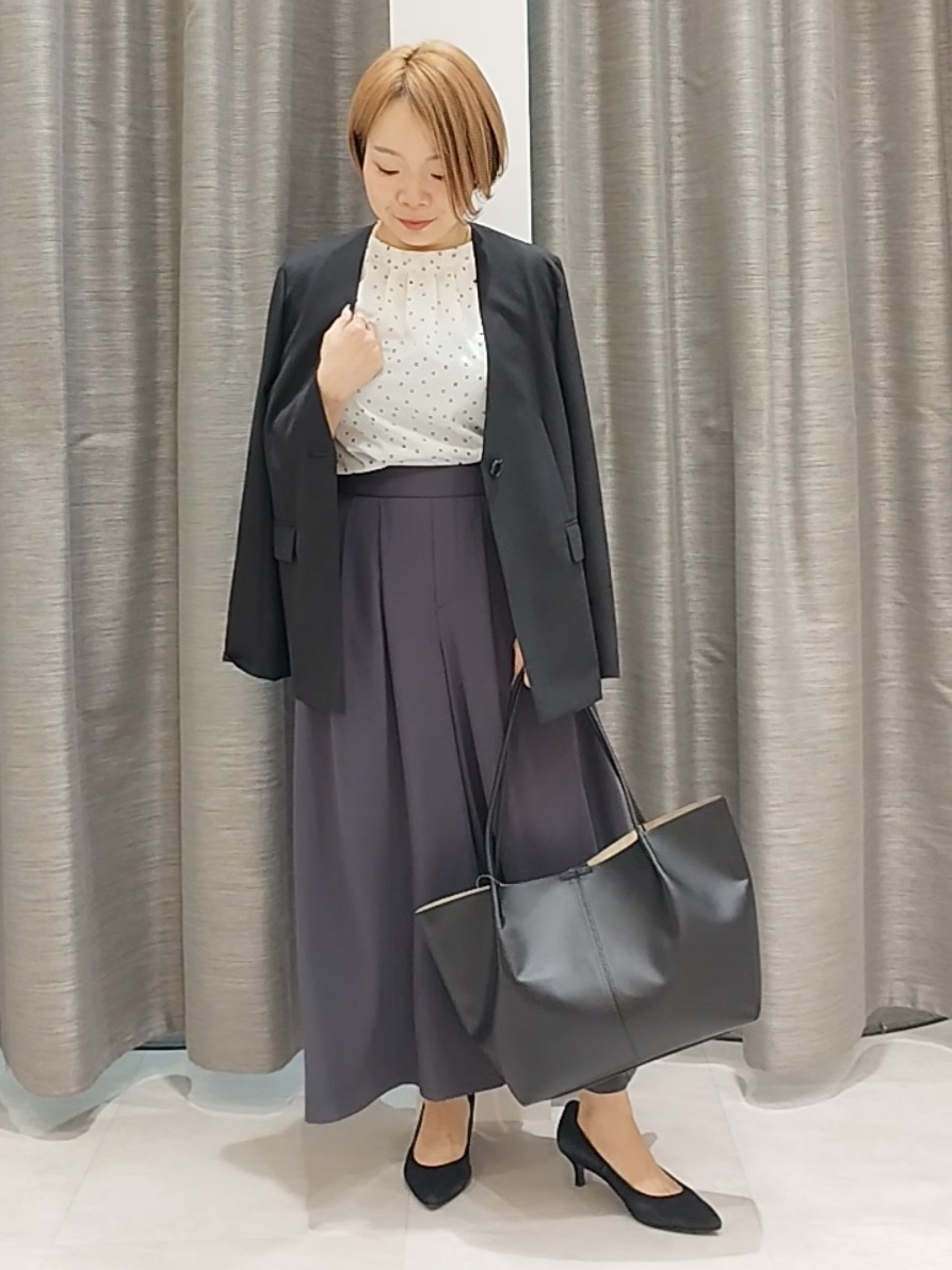 s u g iさんの「UNTITLED｜◆【さらりと快適/セットアップ可/UV/接触冷感】スラブカラーレスジャケット」を使ったコーディネート