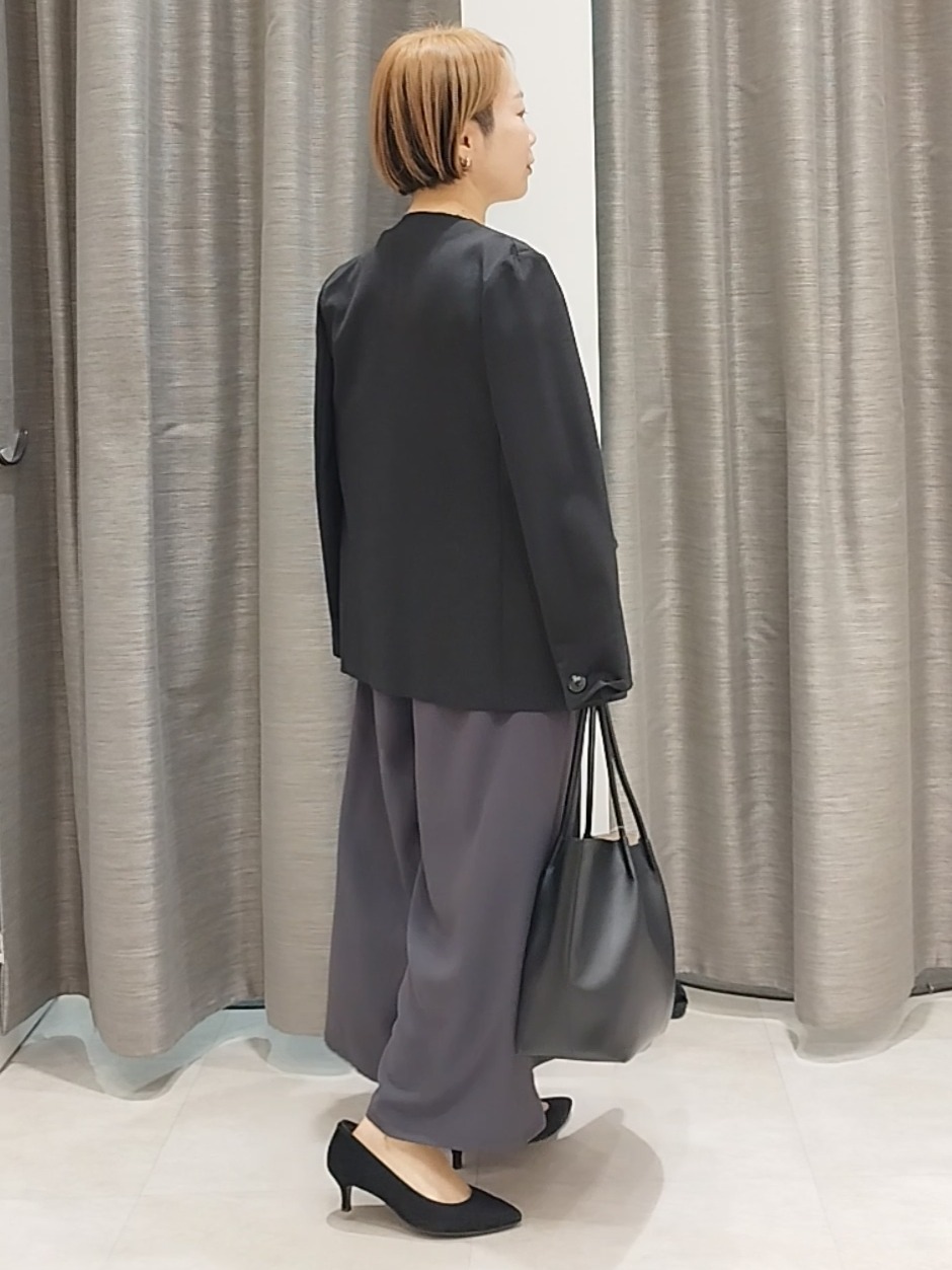 s u g iさんの「UNTITLED｜◆【さらりと快適/セットアップ可/UV/接触冷感】スラブカラーレスジャケット」を使ったコーディネート