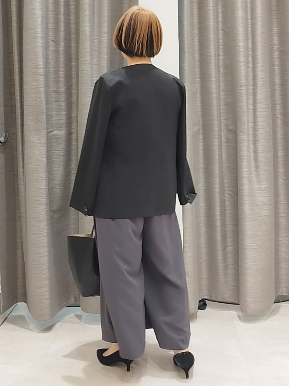 s u g iさんの「UNTITLED｜◆【さらりと快適/セットアップ可/UV/接触冷感】スラブカラーレスジャケット」を使ったコーディネート