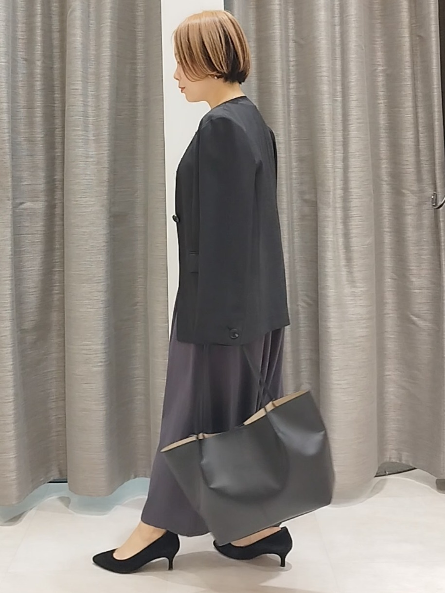 s u g iさんの「UNTITLED｜◆【さらりと快適/セットアップ可/UV/接触冷感】スラブカラーレスジャケット」を使ったコーディネート