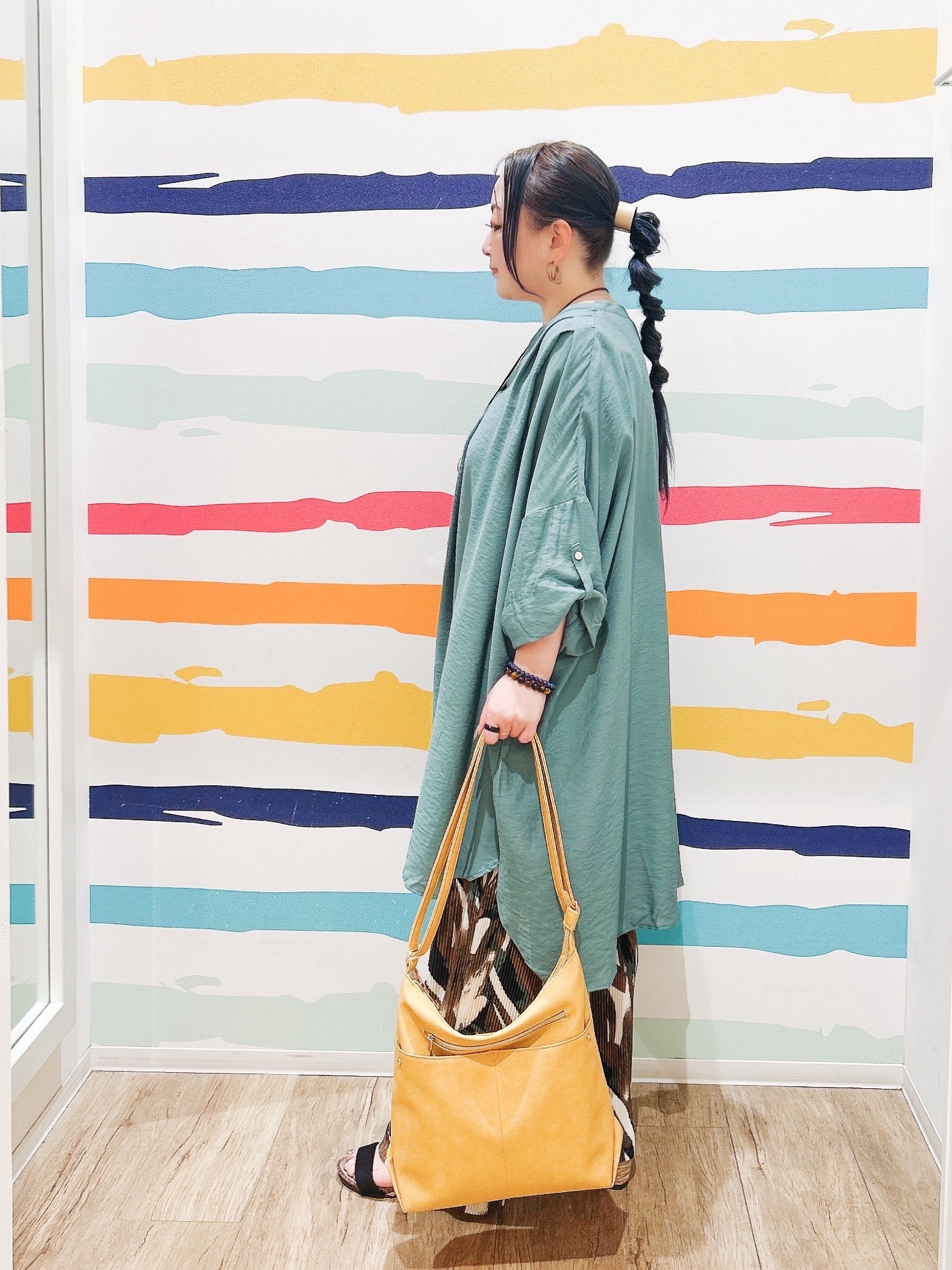 Peeさんの「SHOO･LA･RUE｜【S-LL/洗濯機可】気になる体型すっぽり隠す スキッパードルマンチュニック」を使ったコーディネート