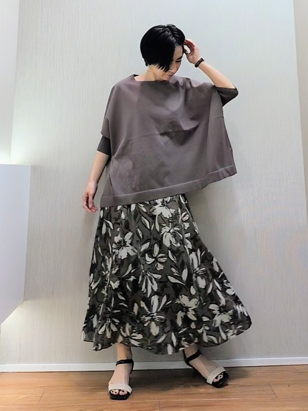 ミズタさんの「UNTITLED｜【アンサンブル可/洗える】シアーレーヨンニット」を使ったコーディネート