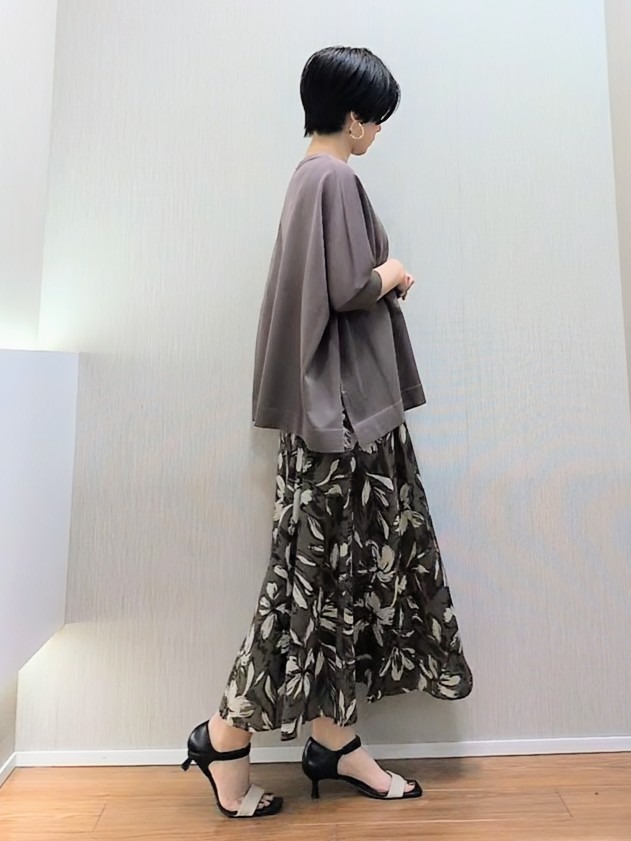 ミズタさんの「UNTITLED｜【アンサンブル可/洗える】シアーレーヨンニット」を使ったコーディネート