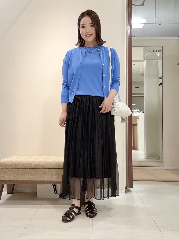 YUIさんの「UNTITLED｜◆【9色展開/アンサンブル可】コットンクルーネックカーディガン」を使ったコーディネート