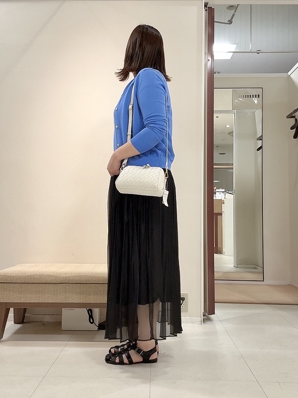 YUIさんの「UNTITLED｜◆【9色展開/アンサンブル可】コットンクルーネックカーディガン」を使ったコーディネート