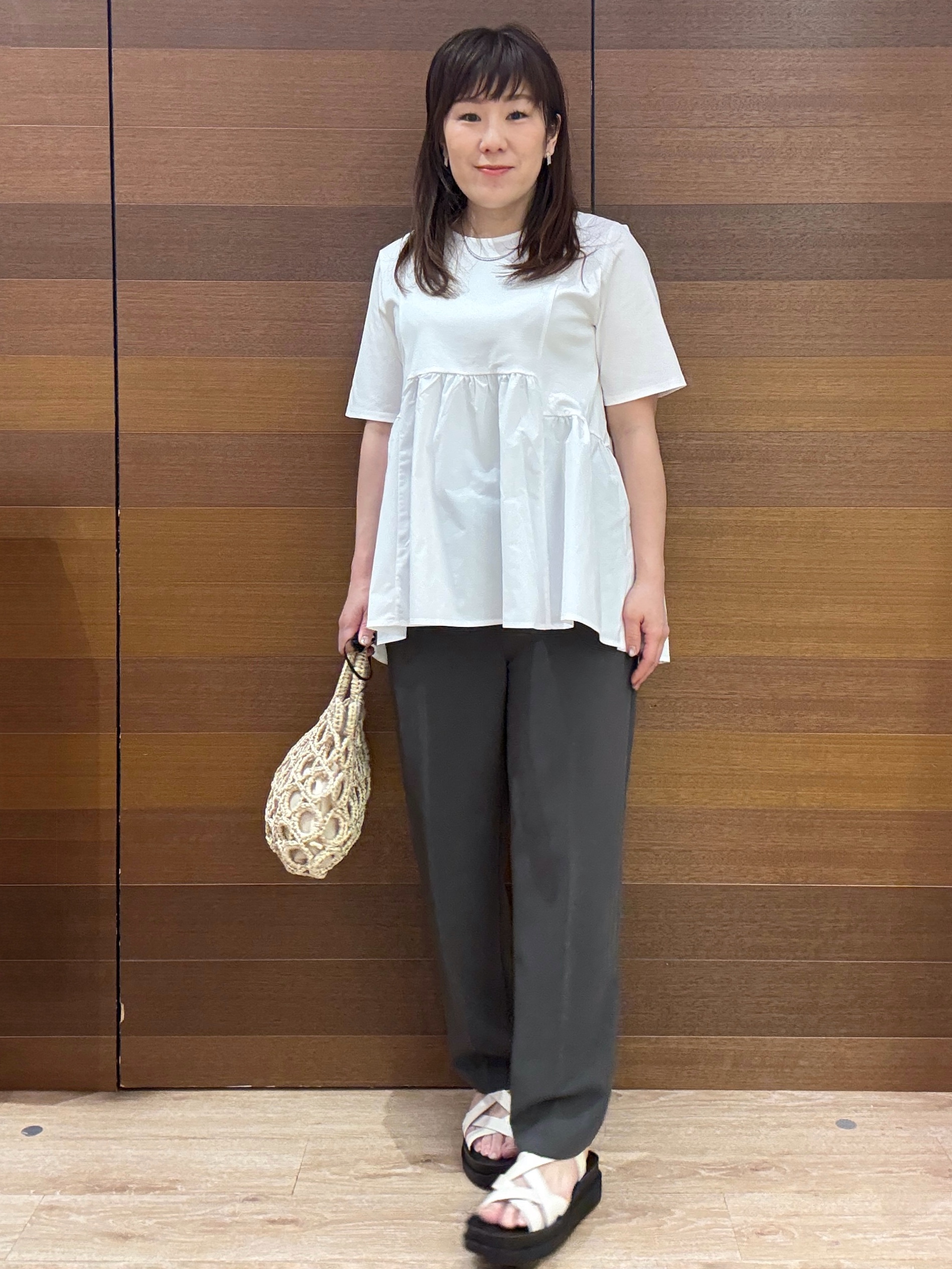 maichiさんの「OPAQUE.CLIP｜ペプラムドッキングカットソー【洗濯機OK】」を使ったコーディネート