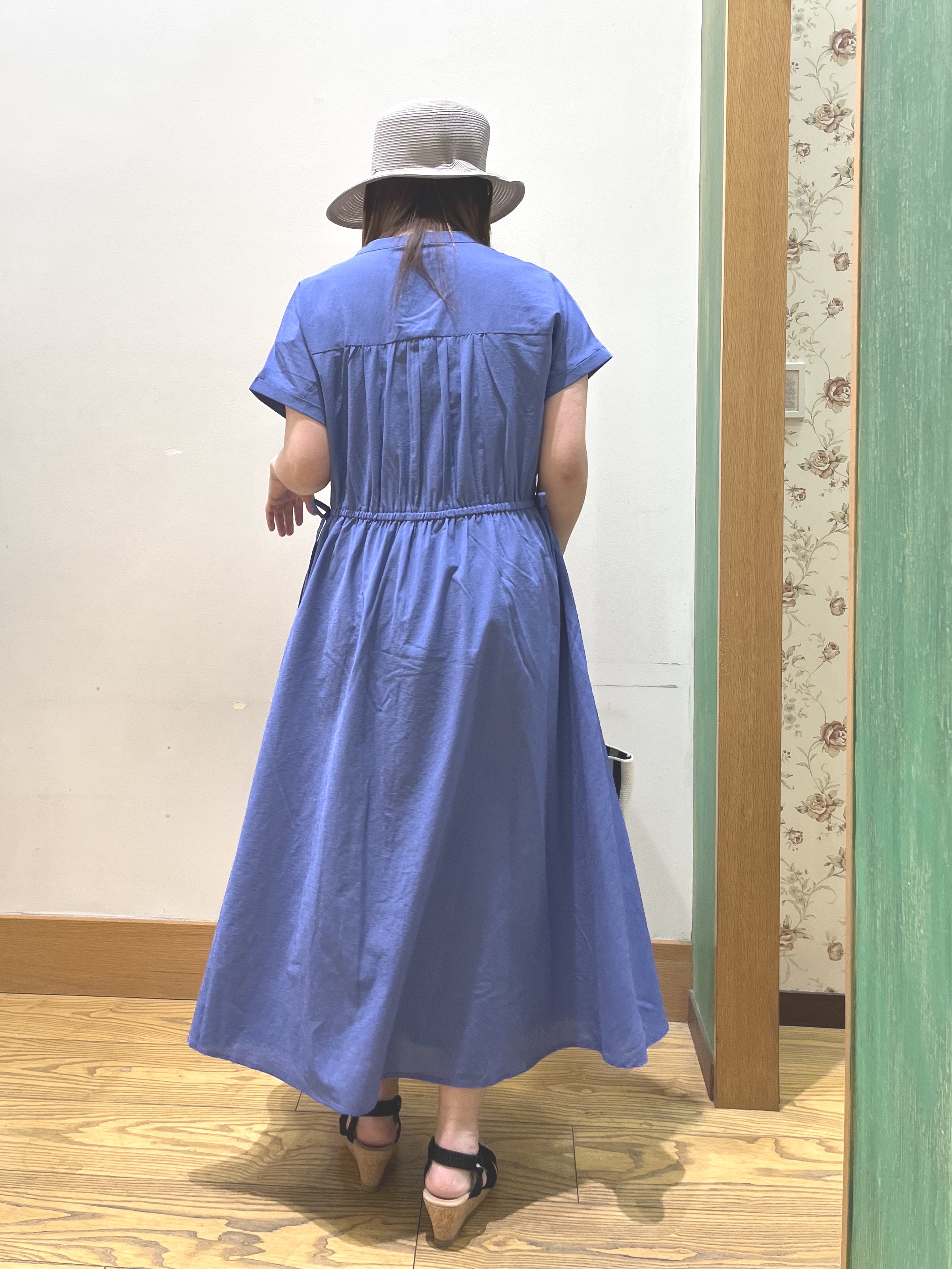 ゆっきーさんの「SHOO･LA･RUE｜【S-LL/UV/吸水速乾/洗濯機可】通気性〇 ギャザーリボンワンピース」を使ったコーディネート