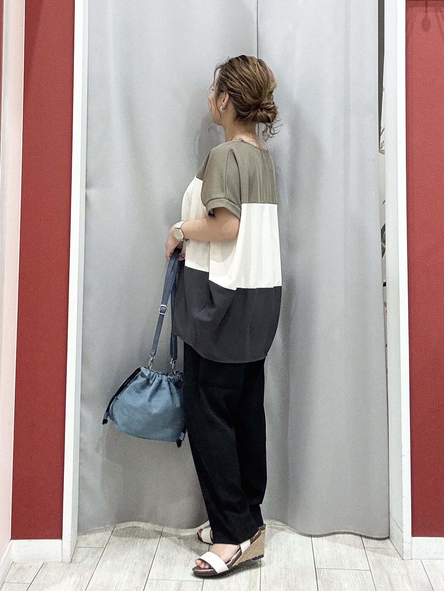 shioさんの「SHOO･LA･RUE｜【S-LL/洗濯機可/体型カバー】インせず着られる 異素材ブロッキング ドルマンＴシャツ」を使ったコーディネート
