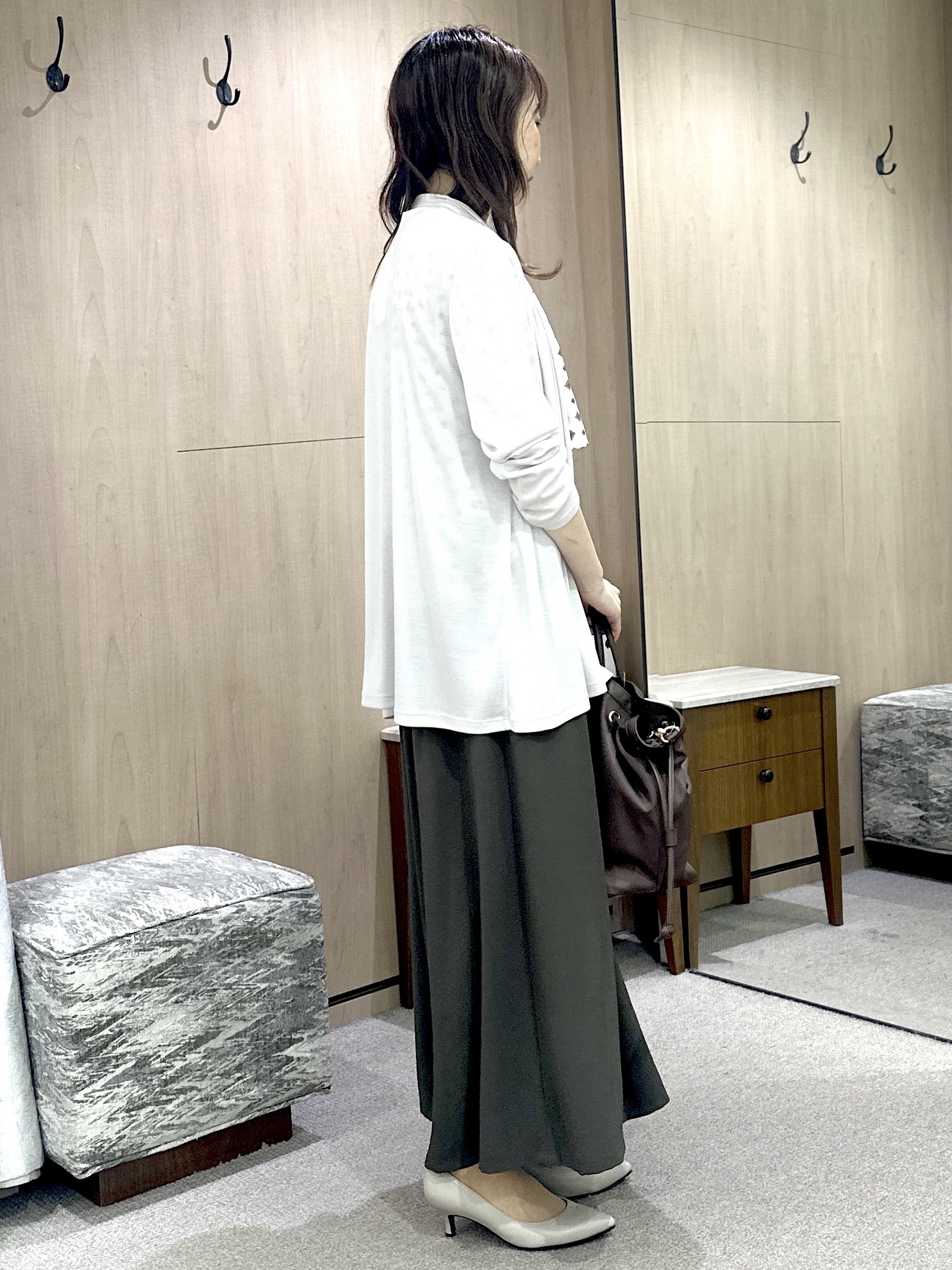Miwaさんの「UNTITLED｜【洗える/きれいめ柄】コモンプリントブラウス」を使ったコーディネート